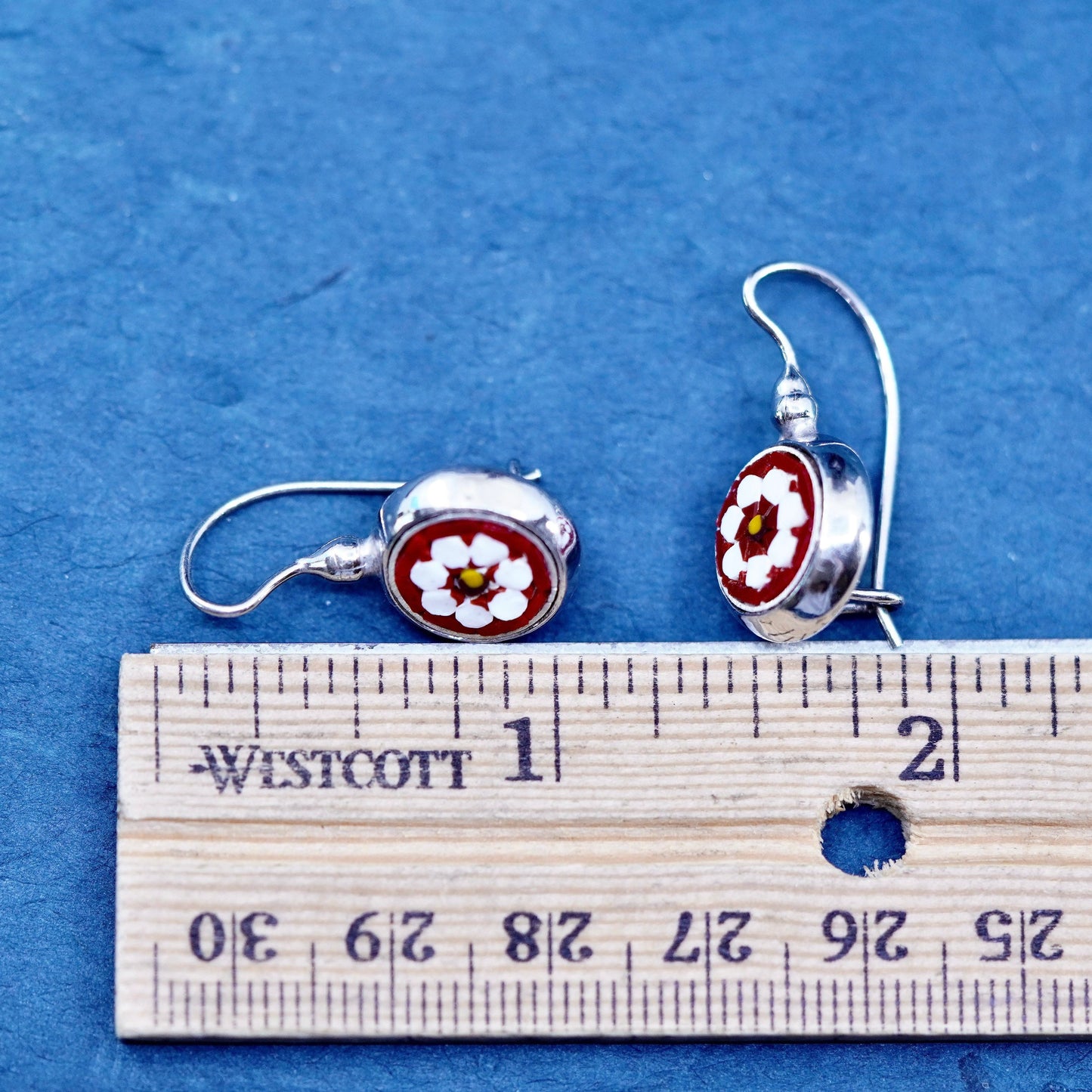 1626 AR sterling silver handmade earrings with red white round flower inlay
