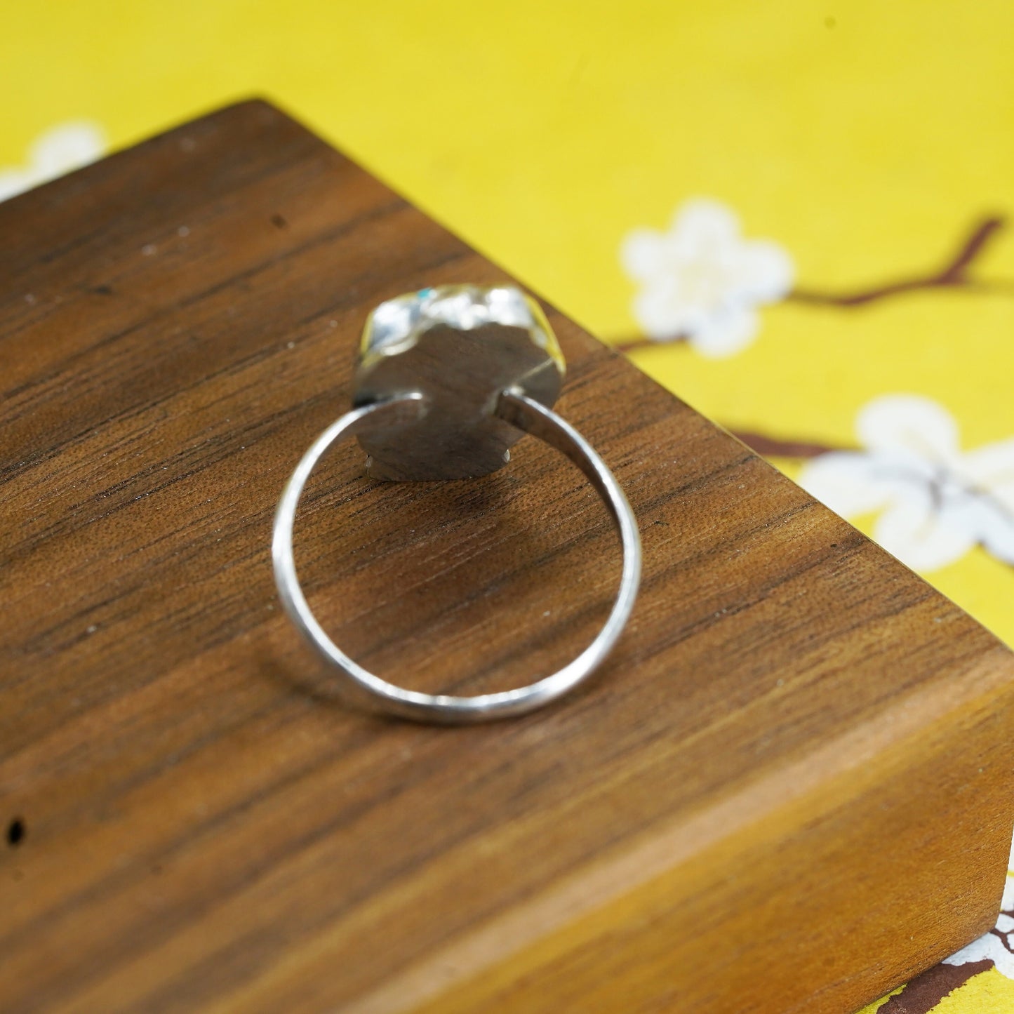 Size 8, vintage southwestern Sterling 925 silver handmade ring with turquoise