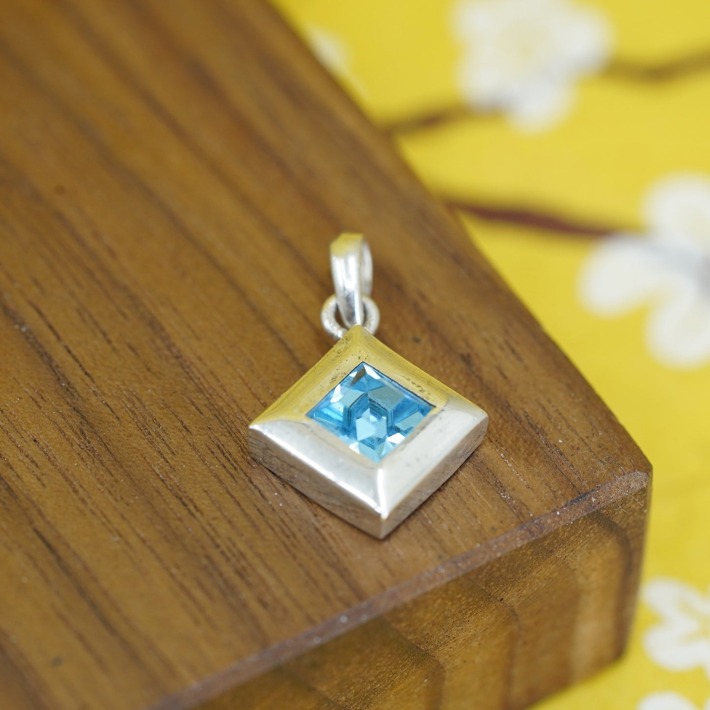 Vintage Sterling silver 925 pendant with blue topaz, stamped 925, cute