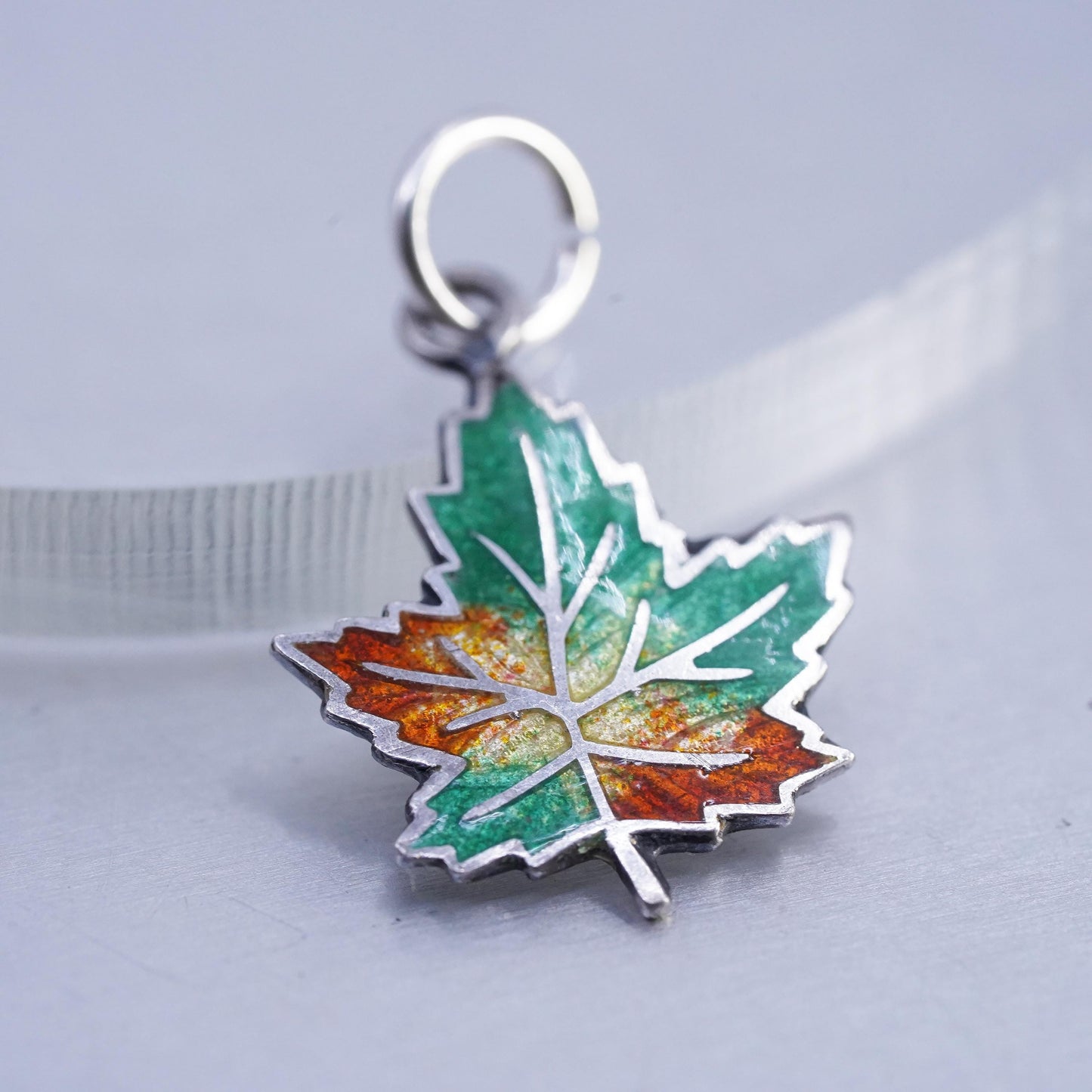 Vintage Sterling 925 Silver Pink Enamel Canada maple leaf Pendant Charm