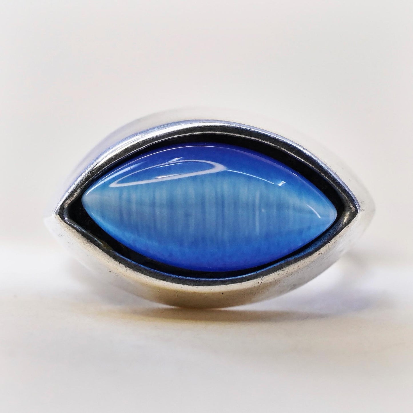 Size 5, vintage Sterling silver ring, 925 band with marquise cut blue tiger eye