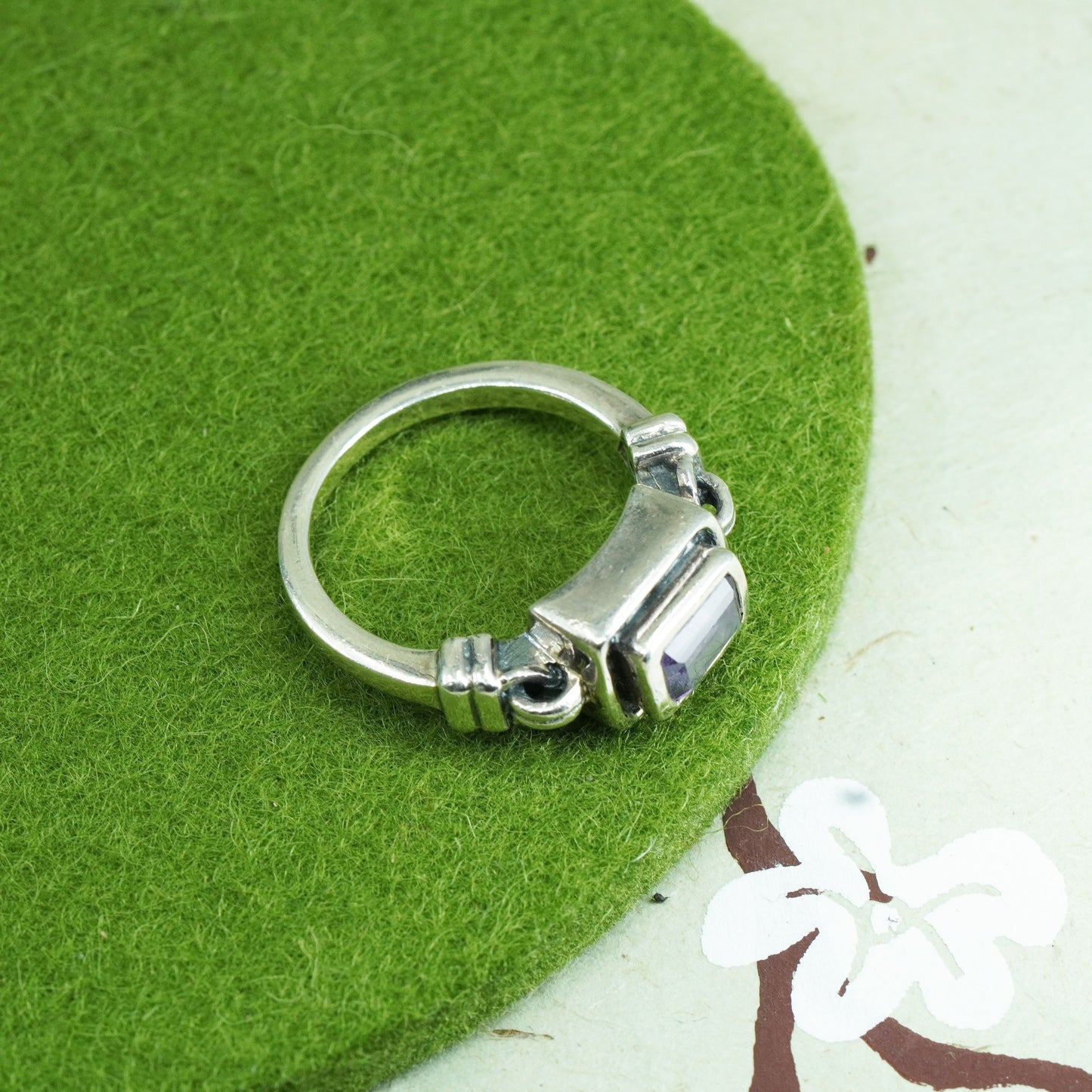 Size 8, vintage India Sterling silver 925 handmade statement ring with amethyst