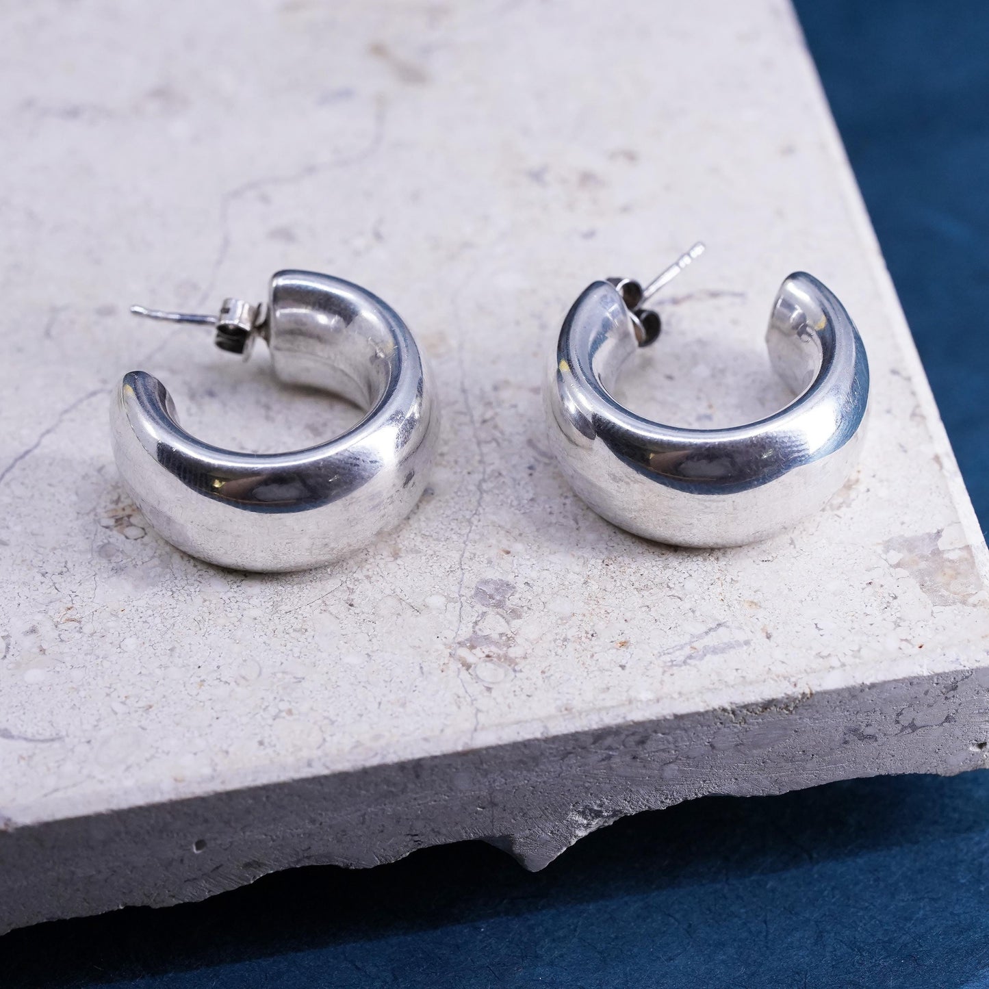 1”, vintage Sterling silver handmade earrings, puffy 925 huggie studs