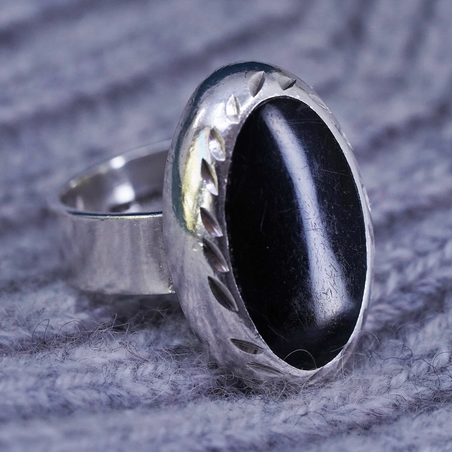 Size 6, vintage Mexican Sterling 925 silver handmade ring with black onyx