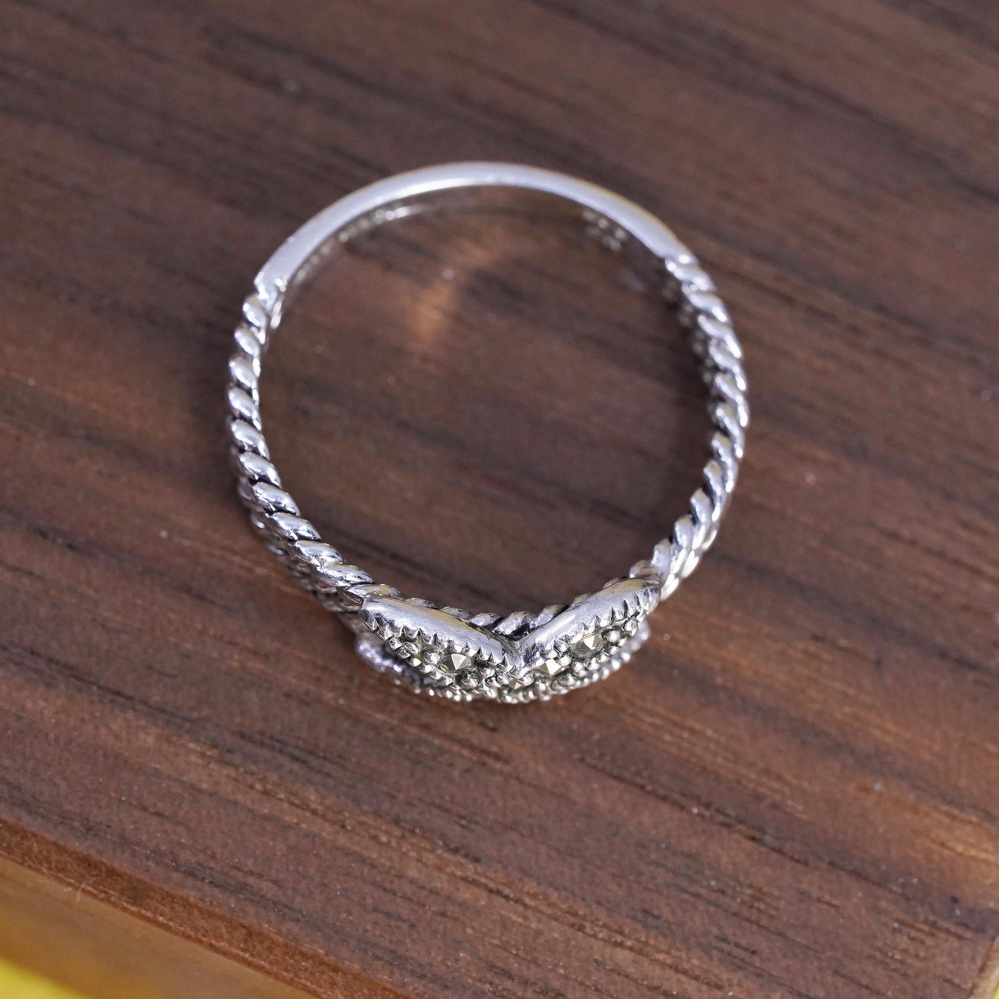 Size 8, Sterling Silver Marcasite Infinity Knot Ring, Rope Band, Art Deco Ring
