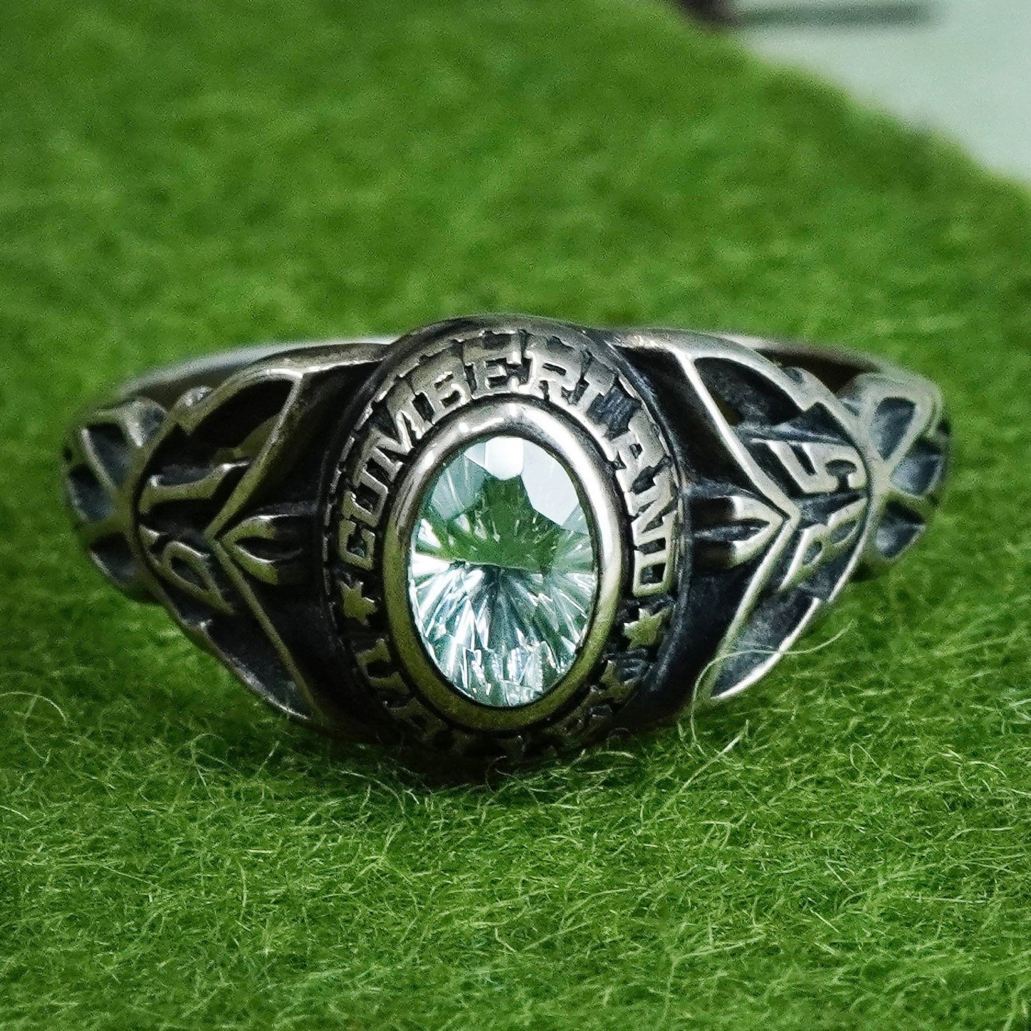 Size 5, Vintage sterling 925 silver statement ring with crystal