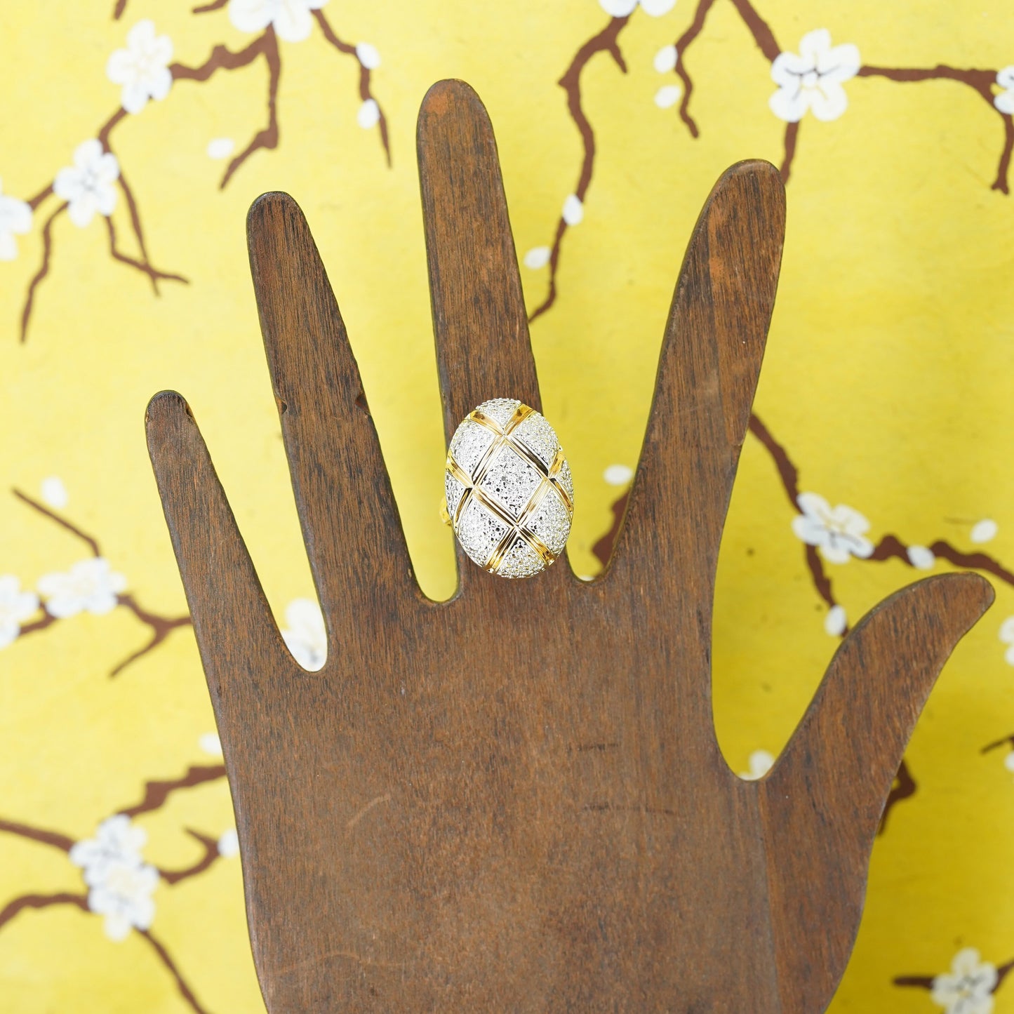 Size 6, two tone gold Sterling silver 925 cocktail filigree oval ring W diamond