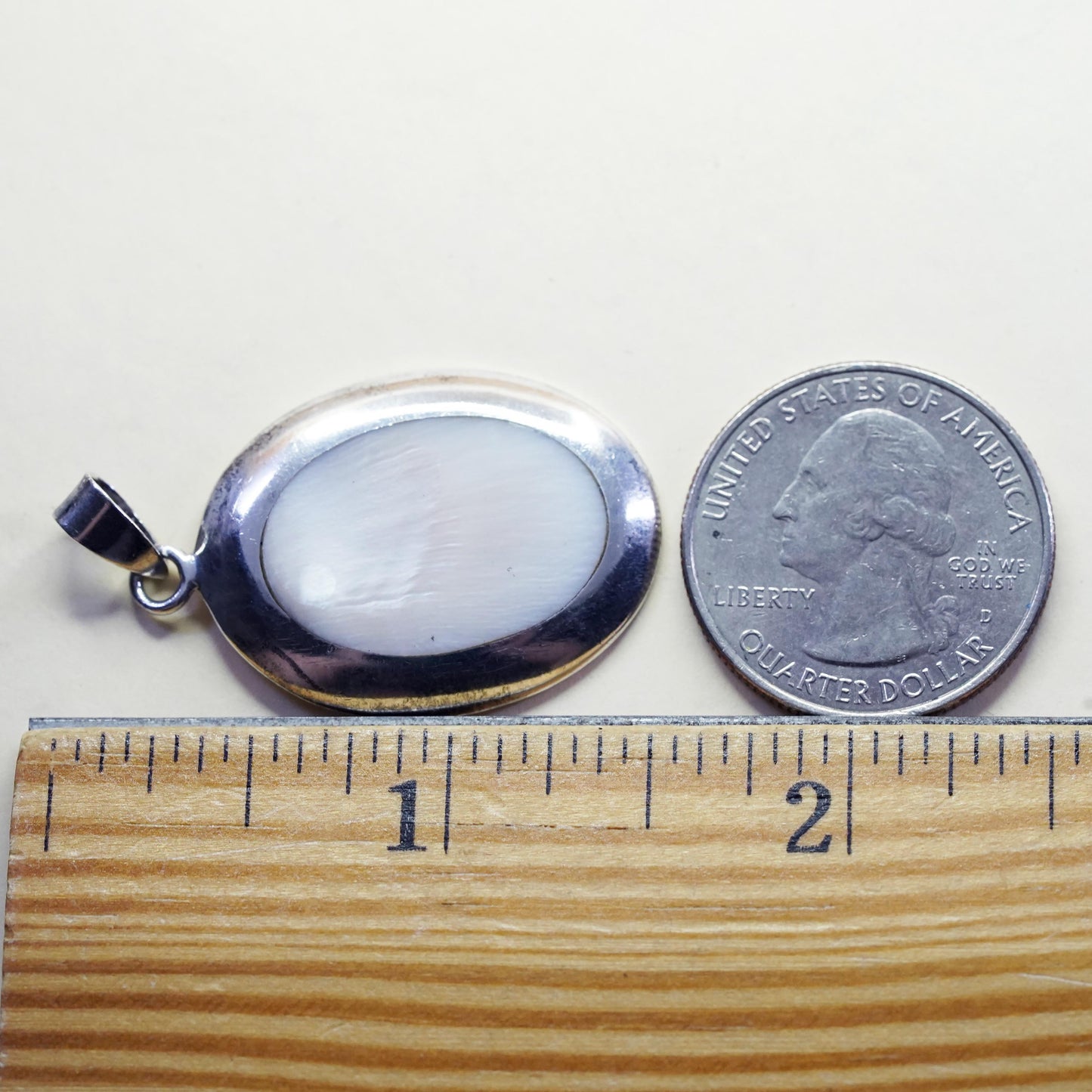 Vintage sterling silver handmade pendant, 925 oval pendant with mother of pearl
