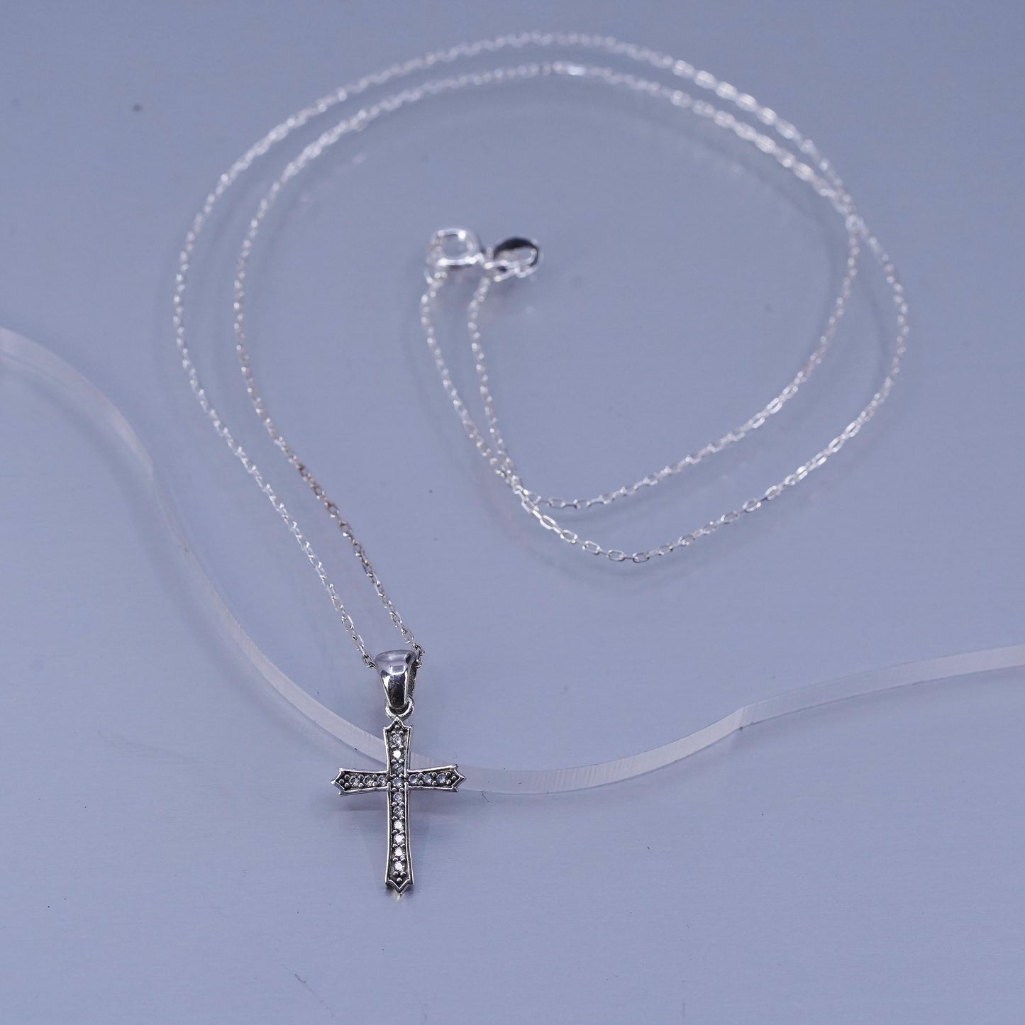 18”, vintage Sterling 925 silver circle necklace with cross pendant and cz