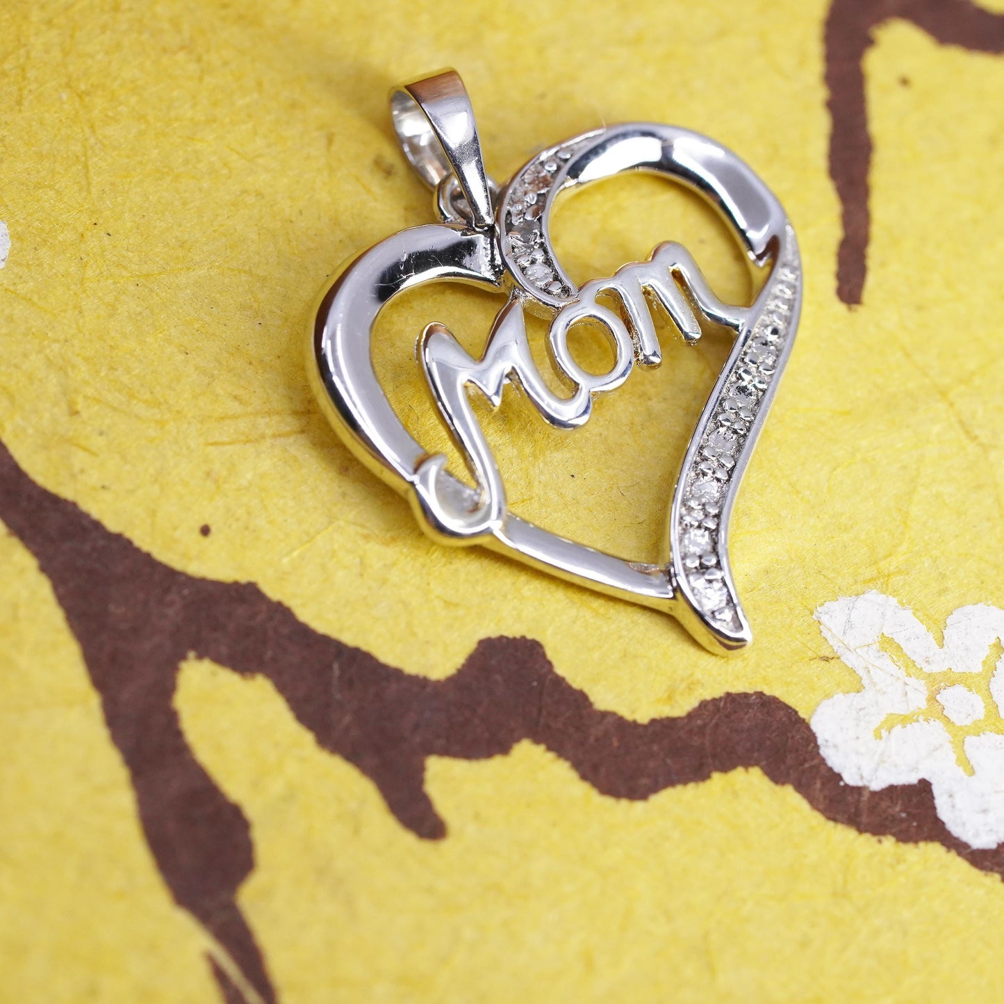 Vintage Sterling silver handmade pendant, 925 heart with “mom” diamond details