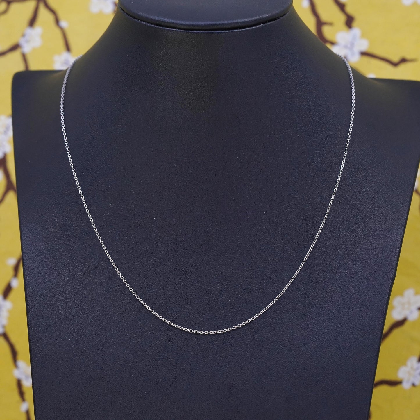 18", 1mm, vintage Sterling silver necklace, Italy 925 circle chain