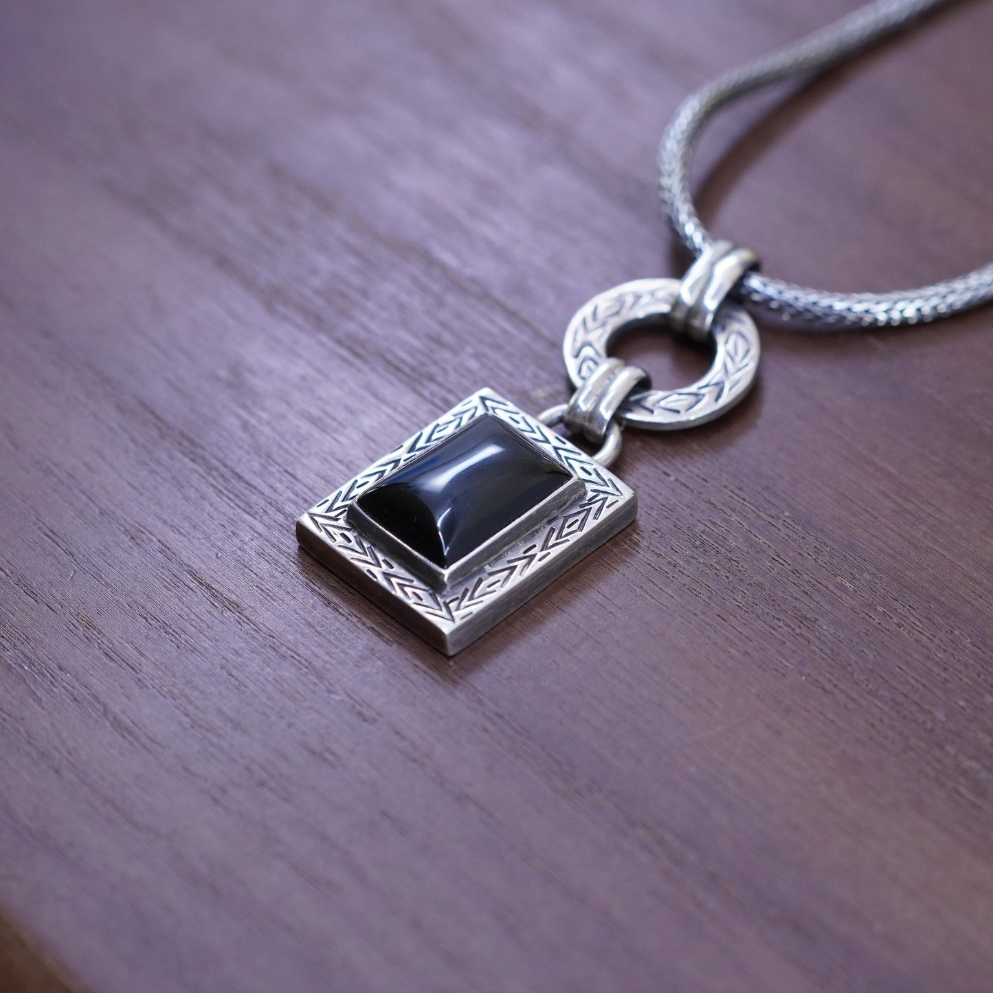 16”, Rodney de Gruchy Sterling Silver 925 Wheat Chain with onyx pendant