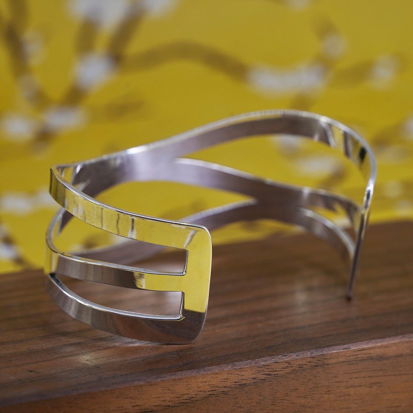 7", Vintage Mexican Sterling silver handmade bracelet, wavy 925 wide cuff