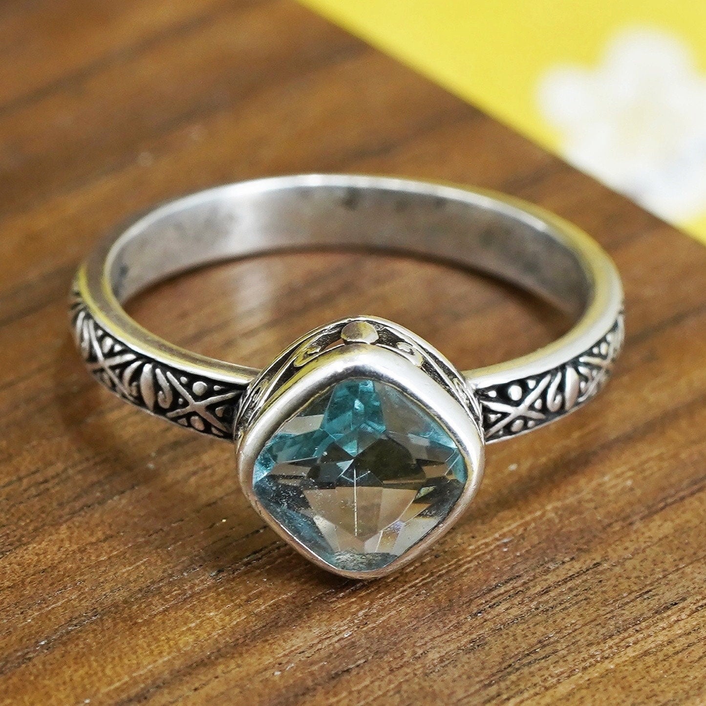 Size 11, vintage Silpada Sterling Silver 925 Light Blue Glass square Dome Ring