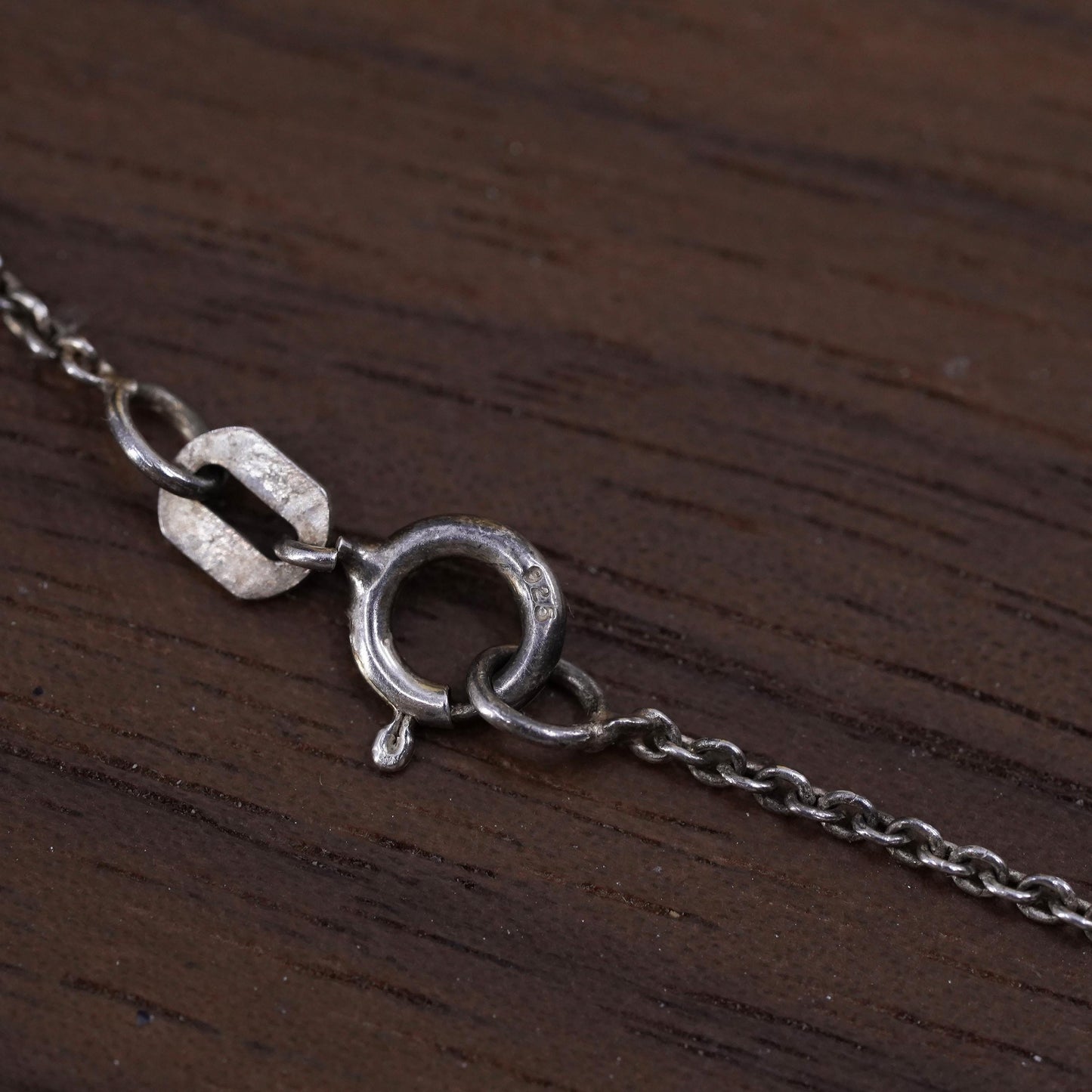 18", sterling silver necklace, 925 Circle chain with circle coral pendant