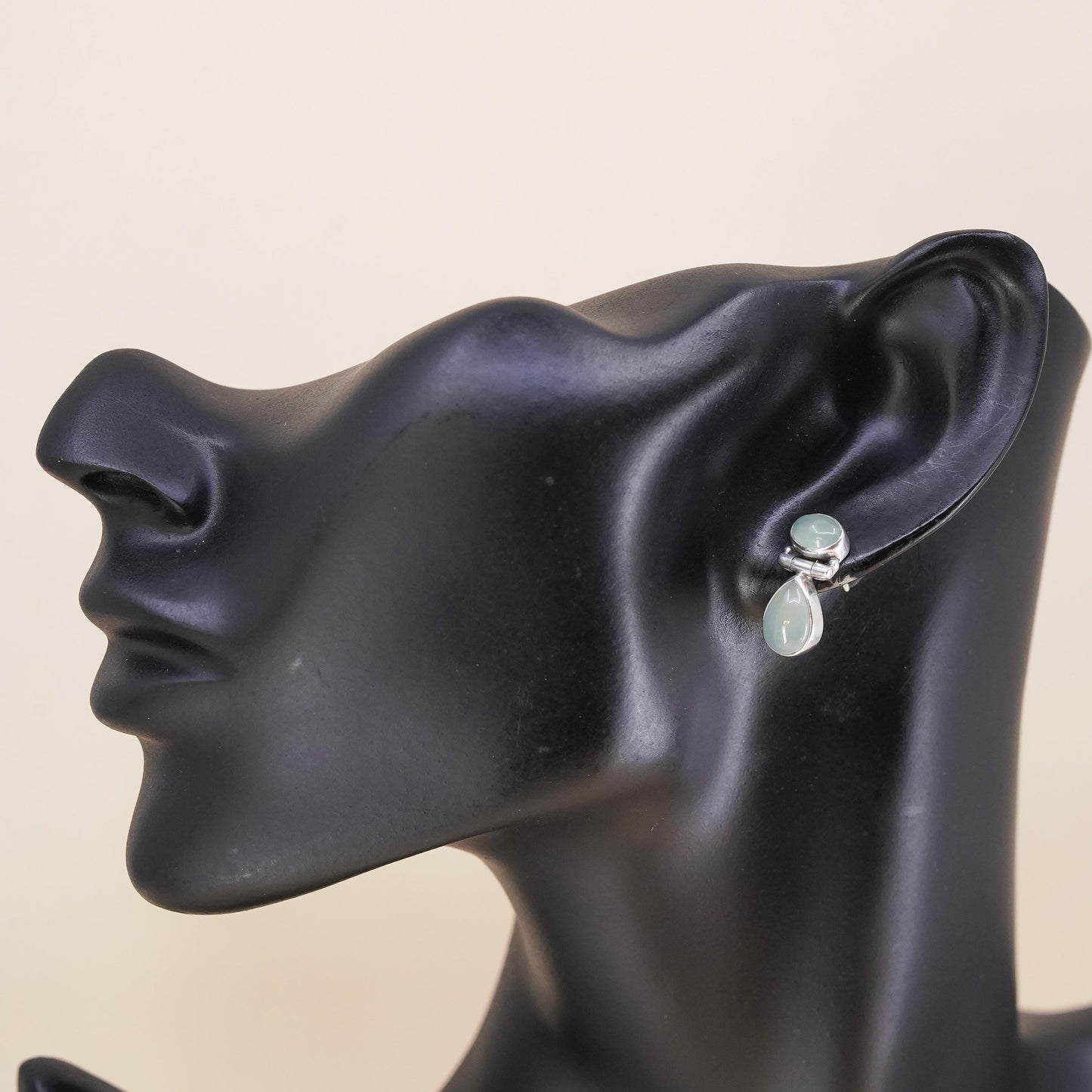 Vintage handmade single earring. Sterling 925 silver teardrop stud with jade