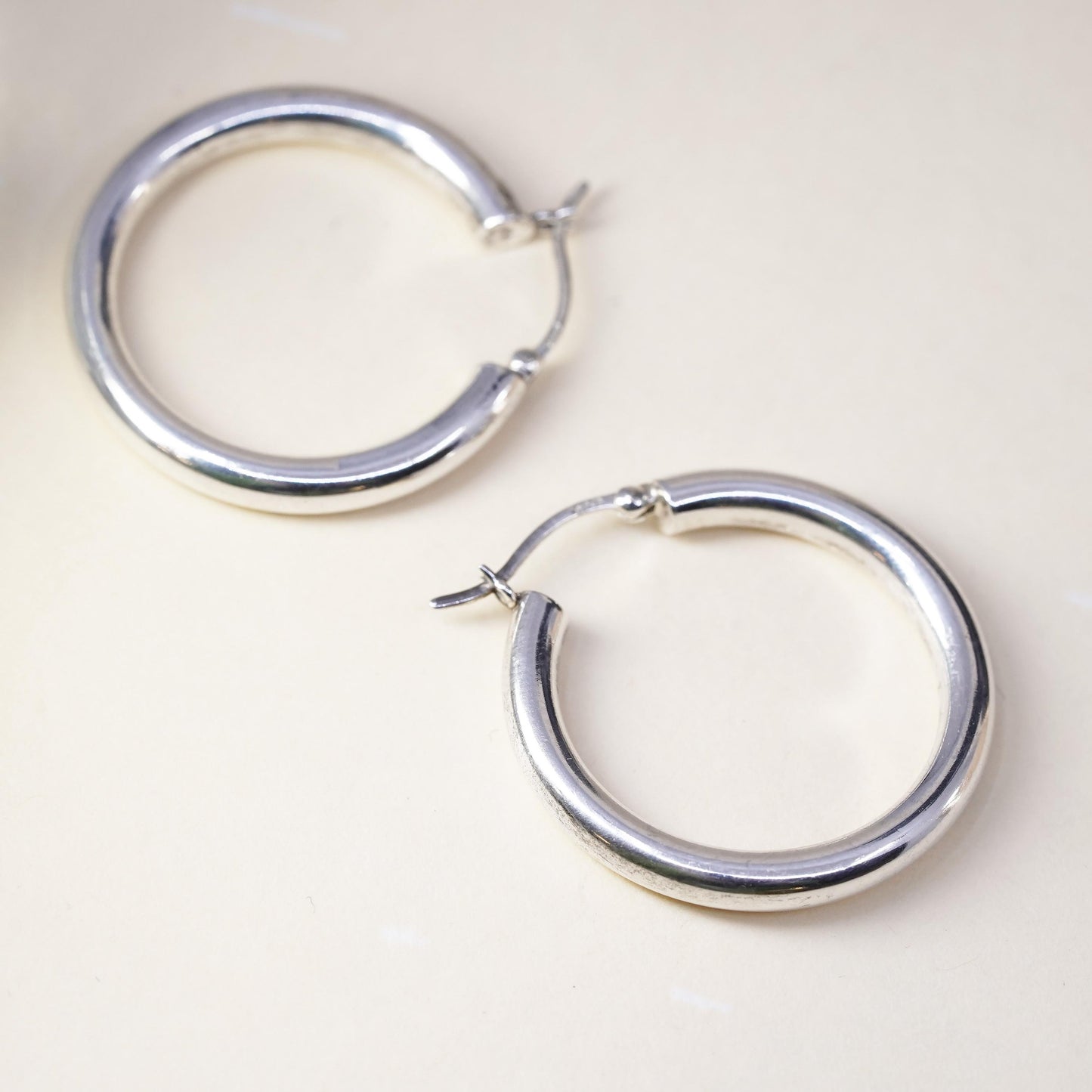 1.25", Vintage sterling silver loop earrings, fashion minimalist wide hoops