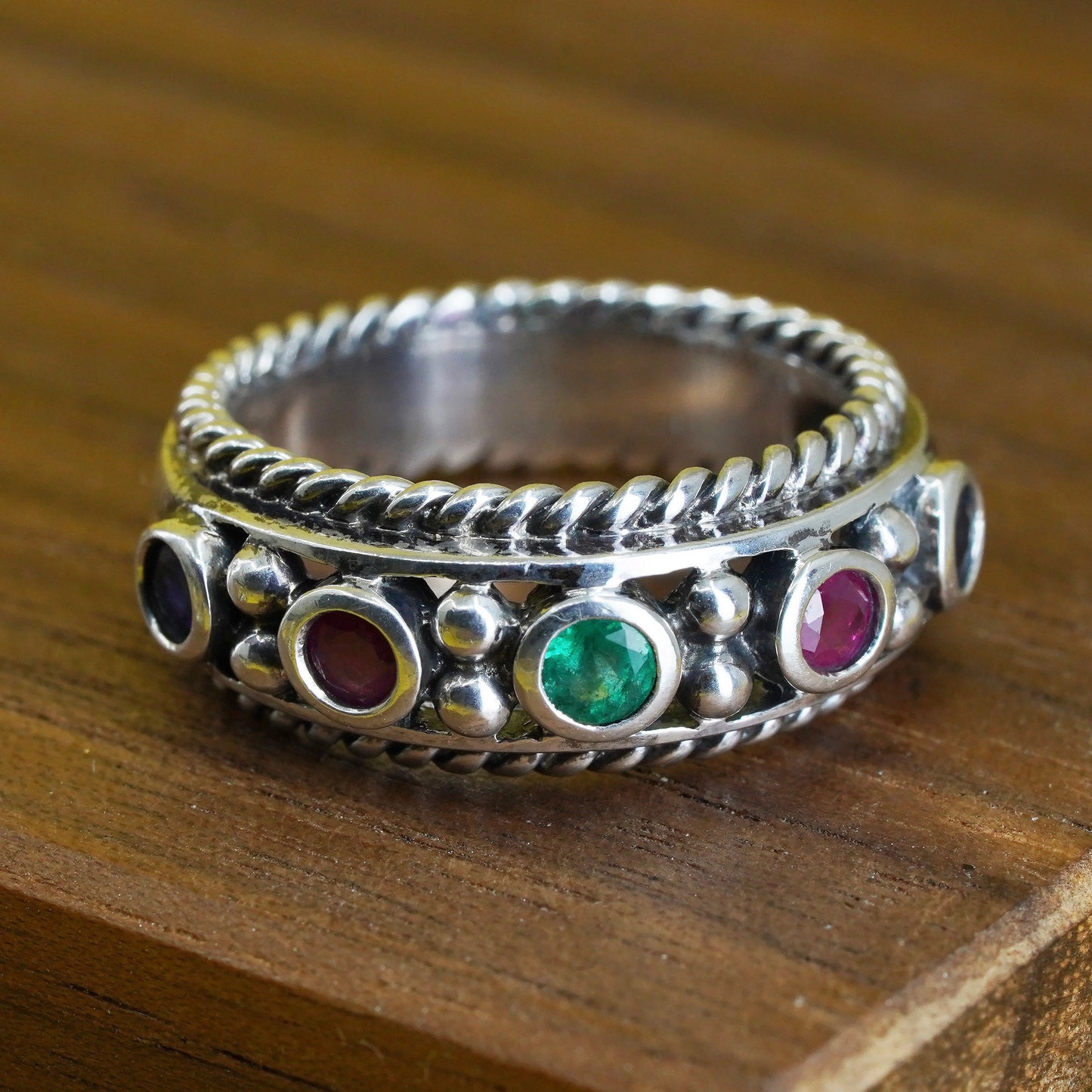 Size 6, sterling 925 silver handmade band ring with emerald ruby and garnet