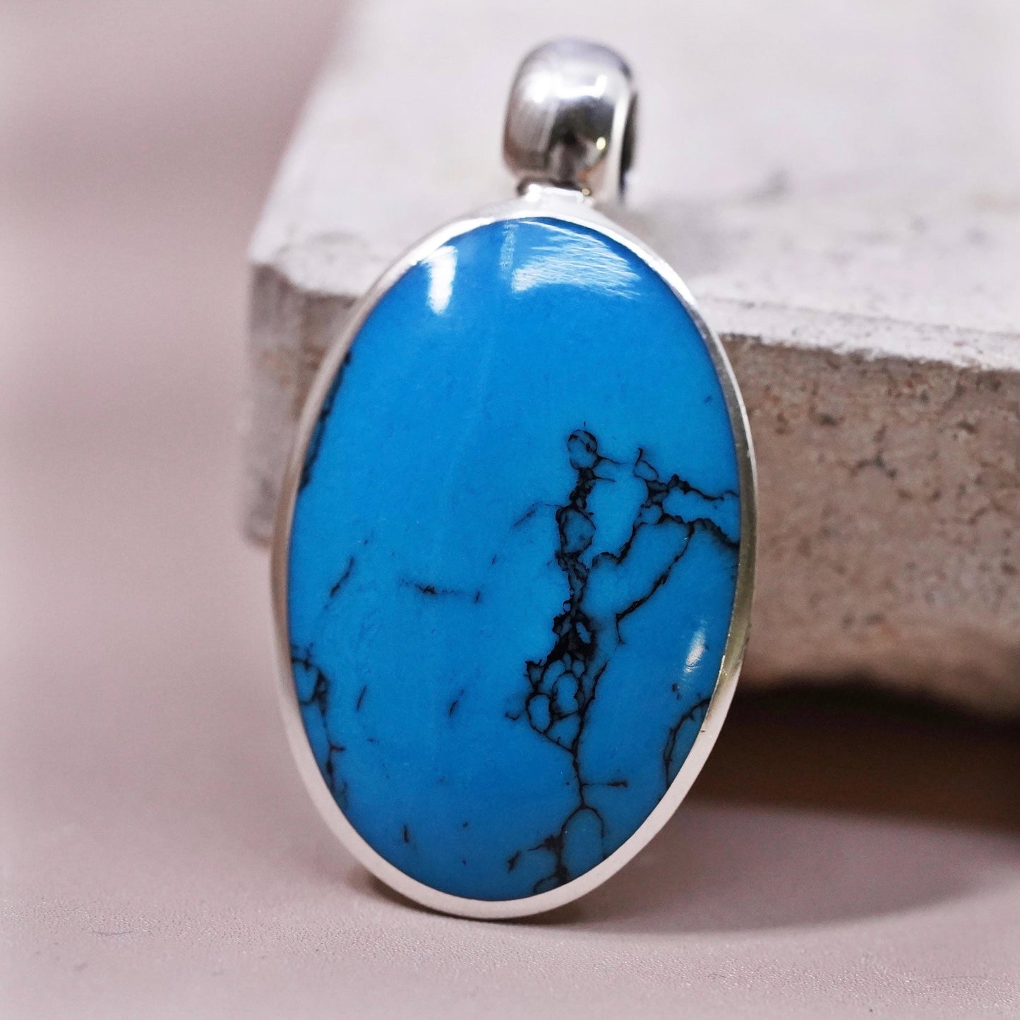 Vintage Sterling 925 silver handmade pendant with oval turquoise