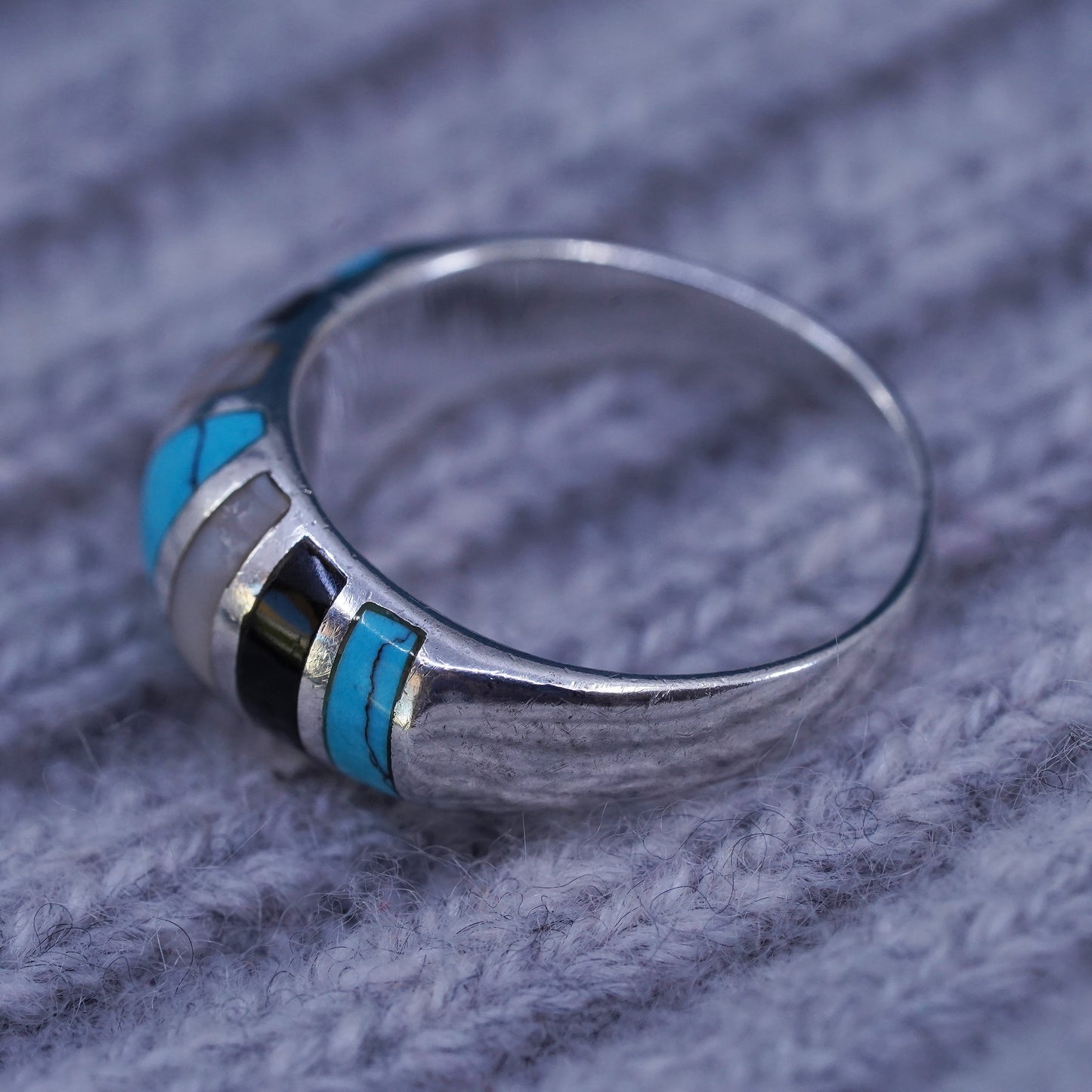 Size 6.5, Sterling 925 silver ring, Native American, southwestern turquoise