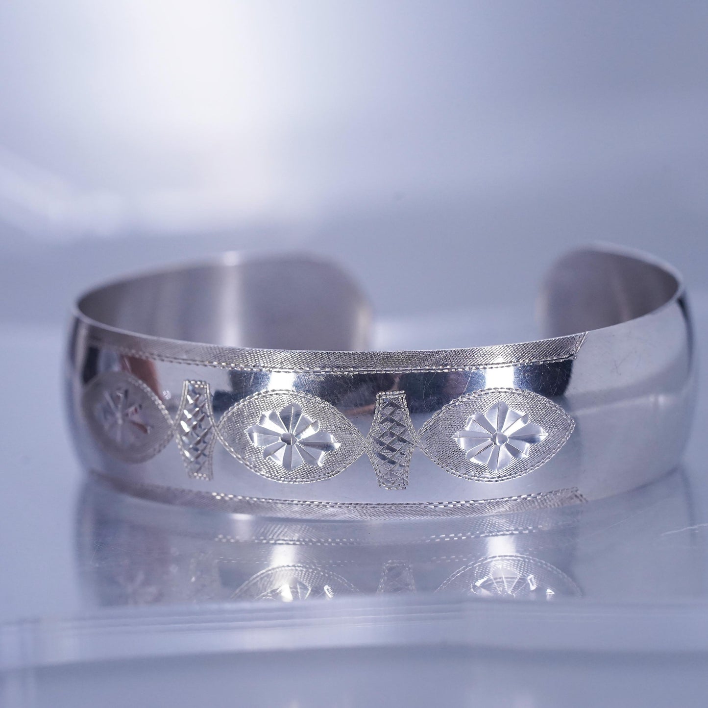 6.5”, Indian Siam sterling silver bracelet, 925 disc engraved goddess cuff