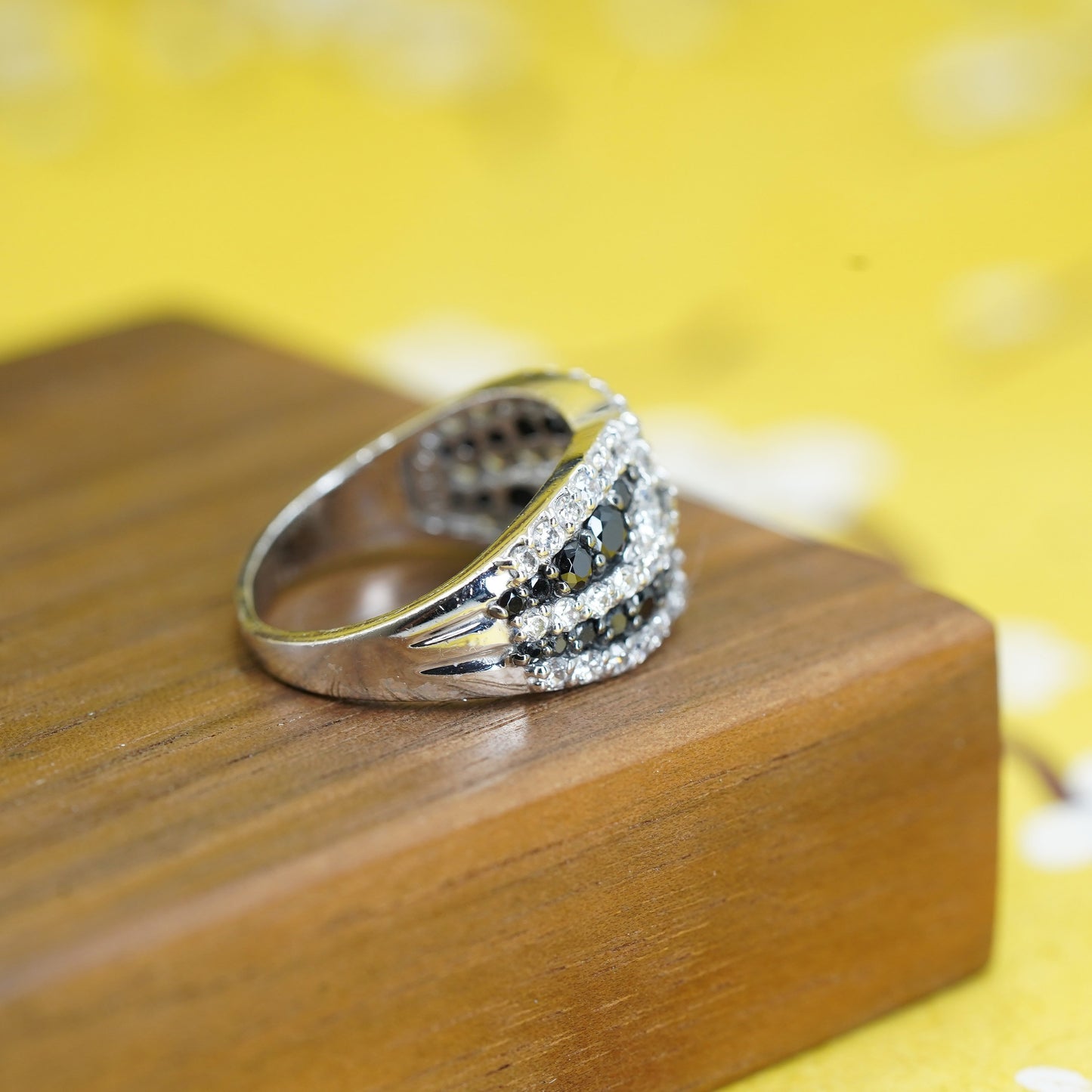 Size 8.75, vintage Sterling 925 silver engagement ring cluster black clear cz