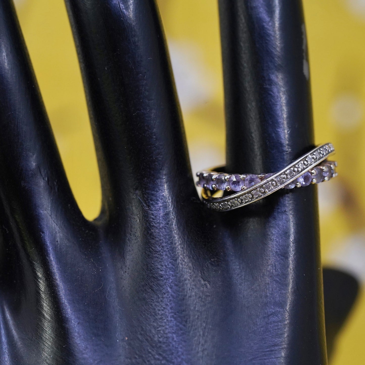Size 7.25, vintage Sterling 925 silver band ring with amethyst and diamonds