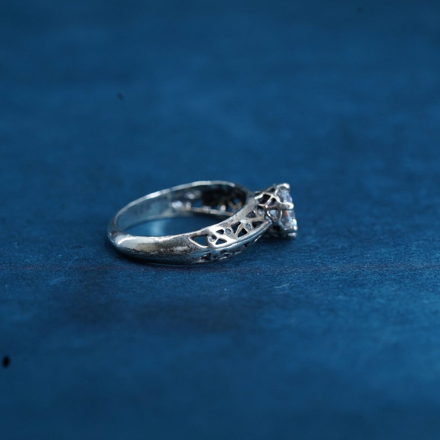 Size 6, Vintage Sterling silver handmade ring, 925 filigree band with Cz