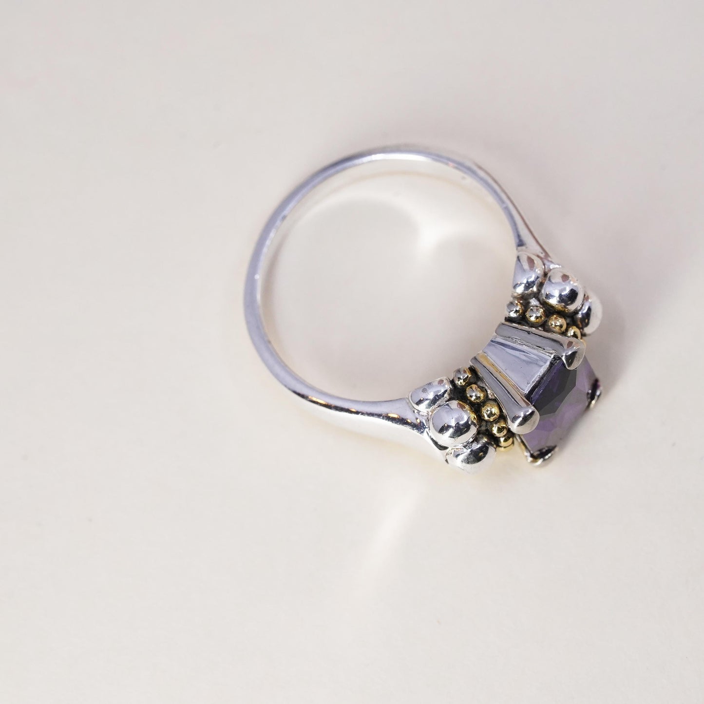 Size 8, Vintage sterling 925 silver ring with amethyst 14K yellow gold beads