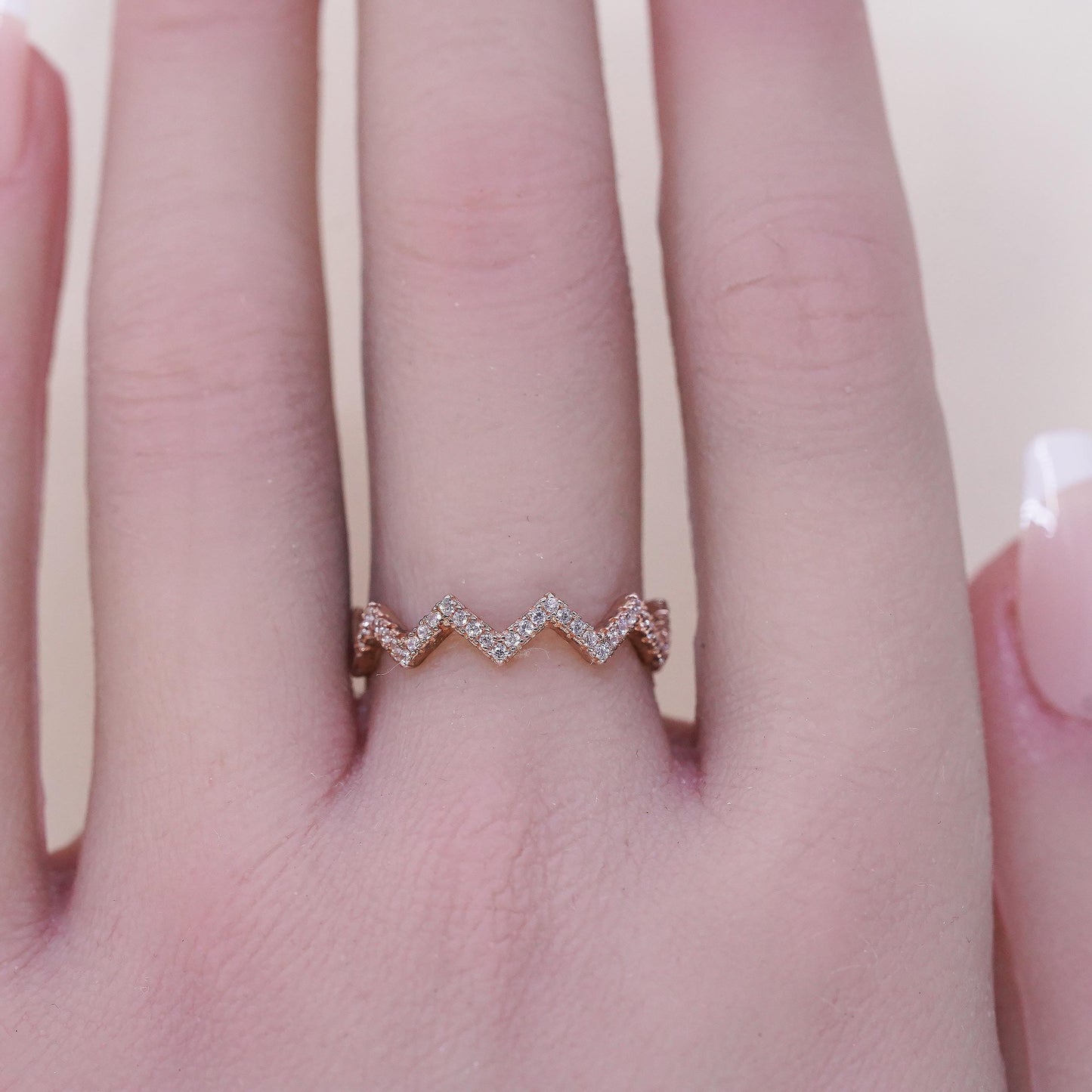 Size 7.25, vermeil rose gold Sterling silver ring, 925 zigzag band cluster Cz