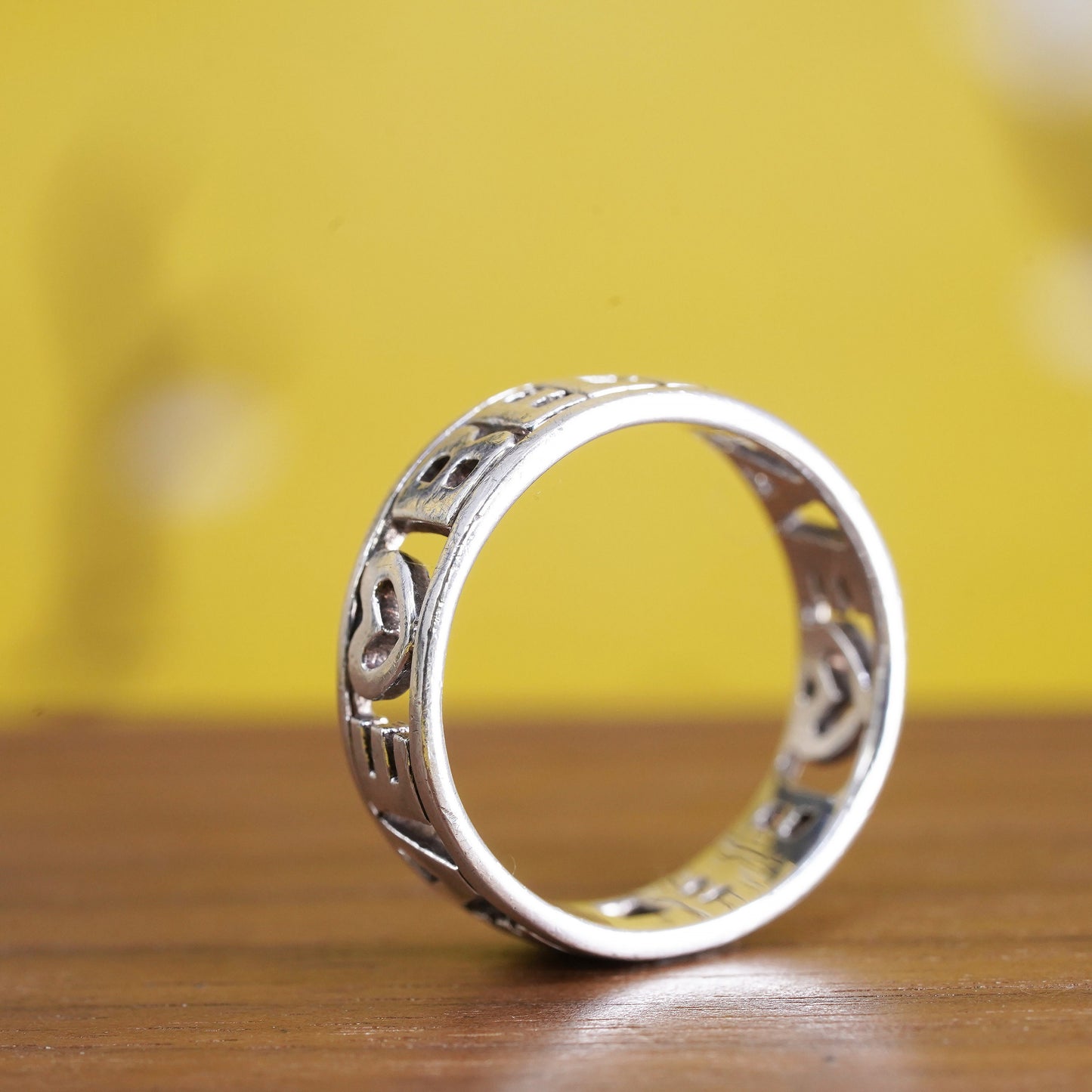 Size 8, vintage Sterling silver prayer ring, 925 band engraved "believe"