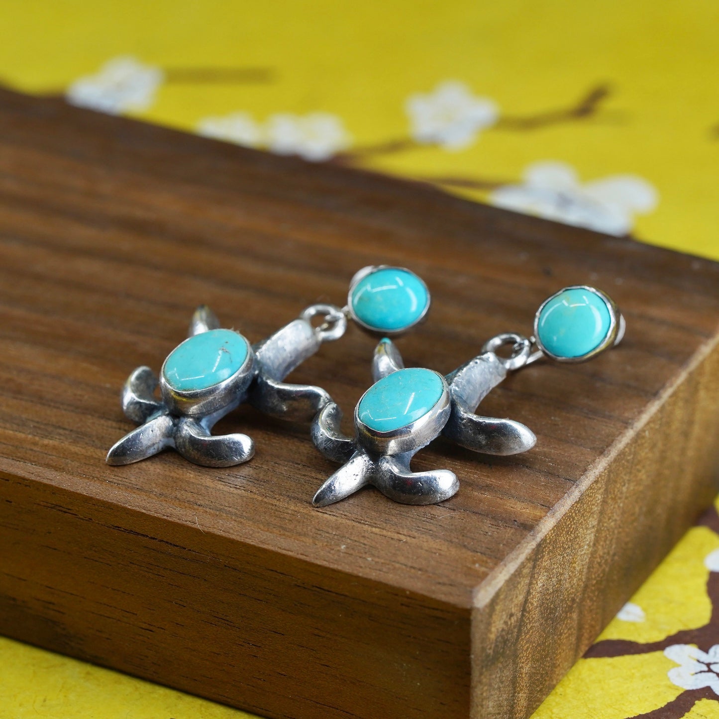 Vintage Sterling silver handmade earrings, 925 screw back with turquoise