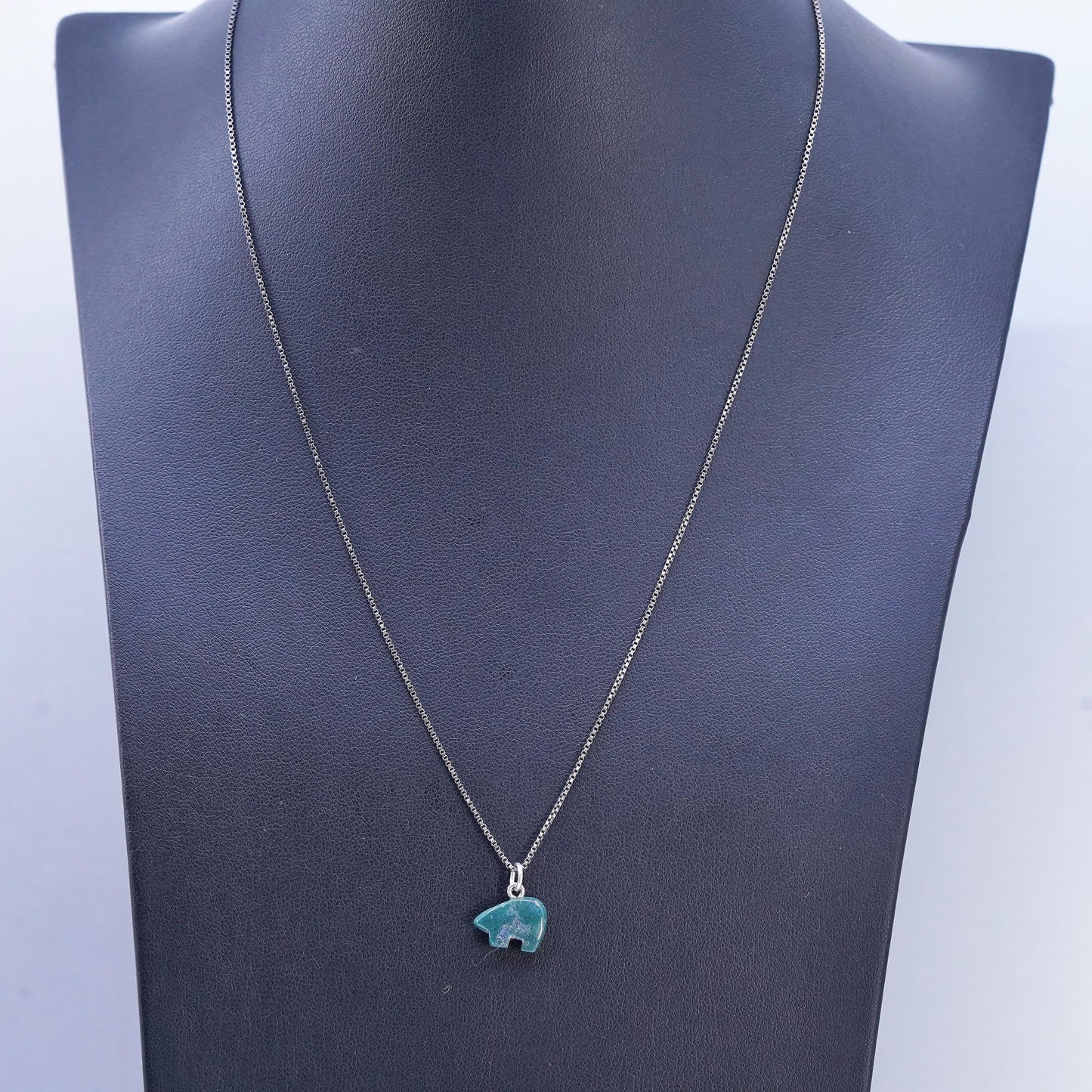 19", VTG Sterling 925 silver box Chain Necklace bloodstone polar bear Pendant