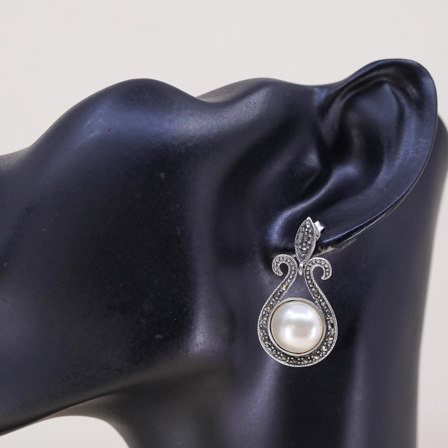 handmade single earring. Sterling 925 silver teardrop dangle pearl marcasite