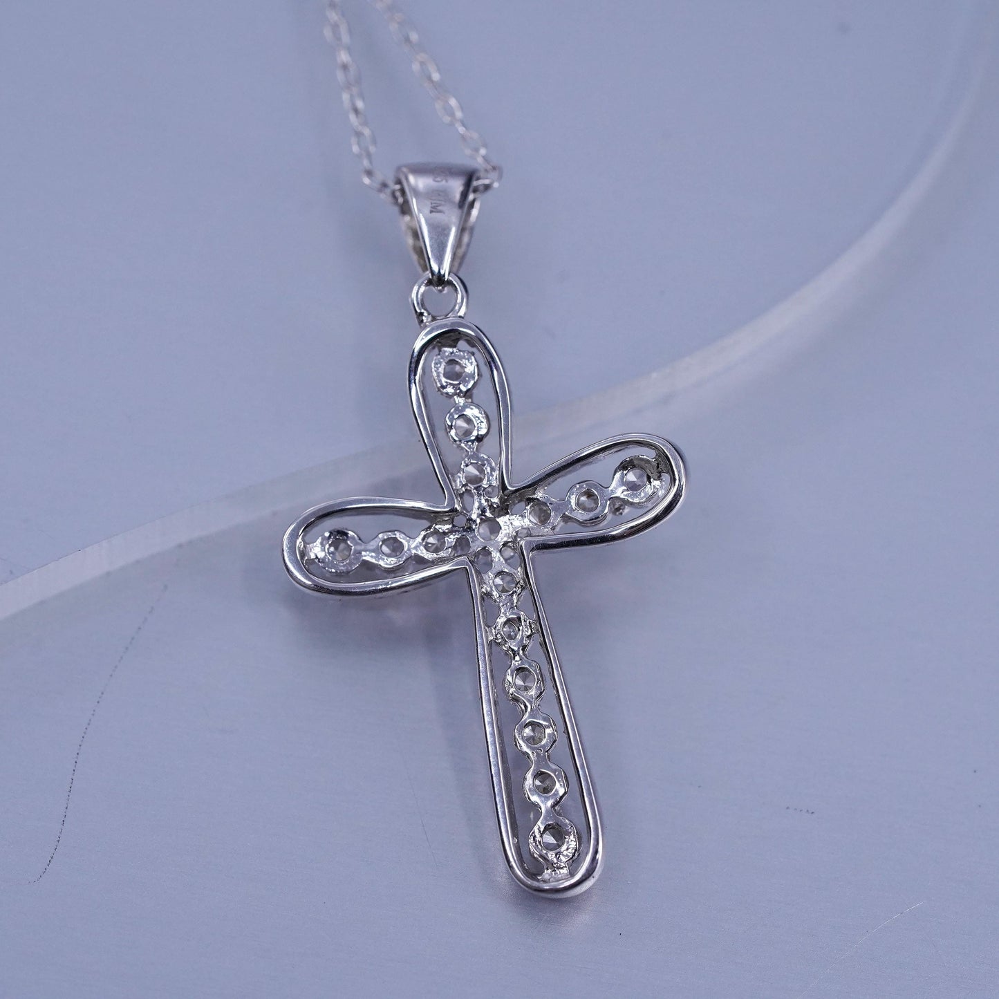 18”, vintage Sterling 925 silver circle necklace with cross pendant and cz