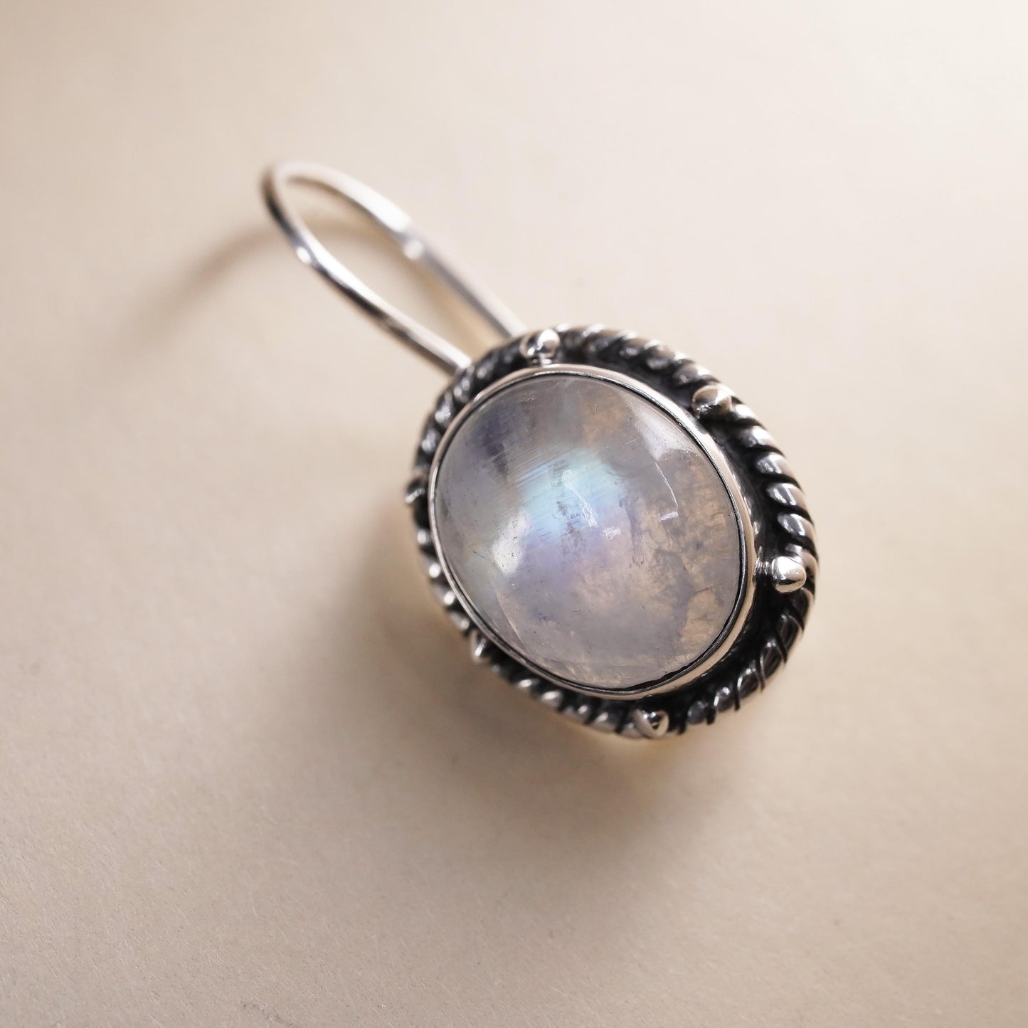 Vintage Sterling 925 silver handmade single earring with oval moonstone