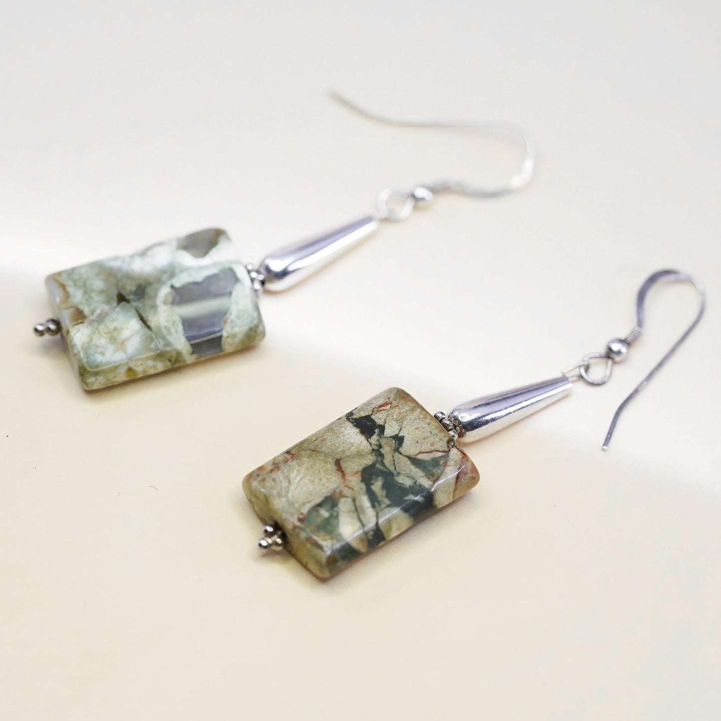 Vintage Sterling silver handmade earrings 925 silver teardrop green agate drops