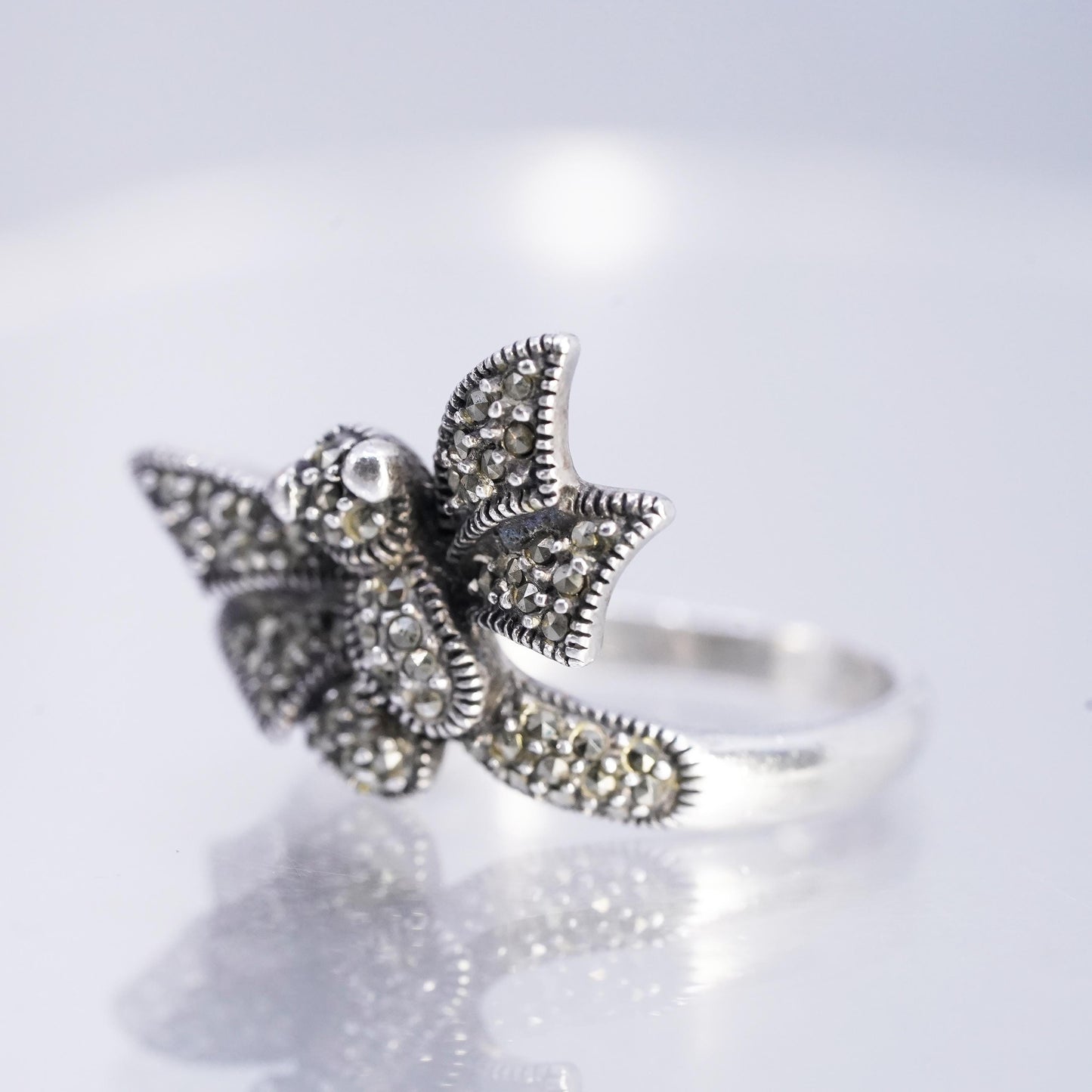 Size 7, vintage Sterling 925 silver handmade ring, dragonfly band