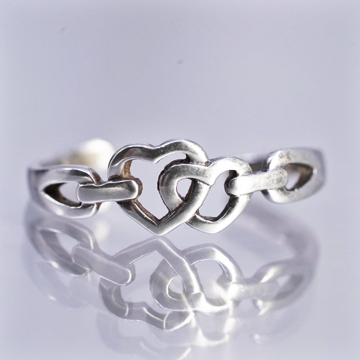 Size 4, vintage Sterling 925 silver ring, double heart stackable open band