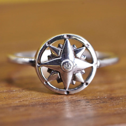 Size 6, vintage Sterling silver handmade star ring, 925 compass band with cz