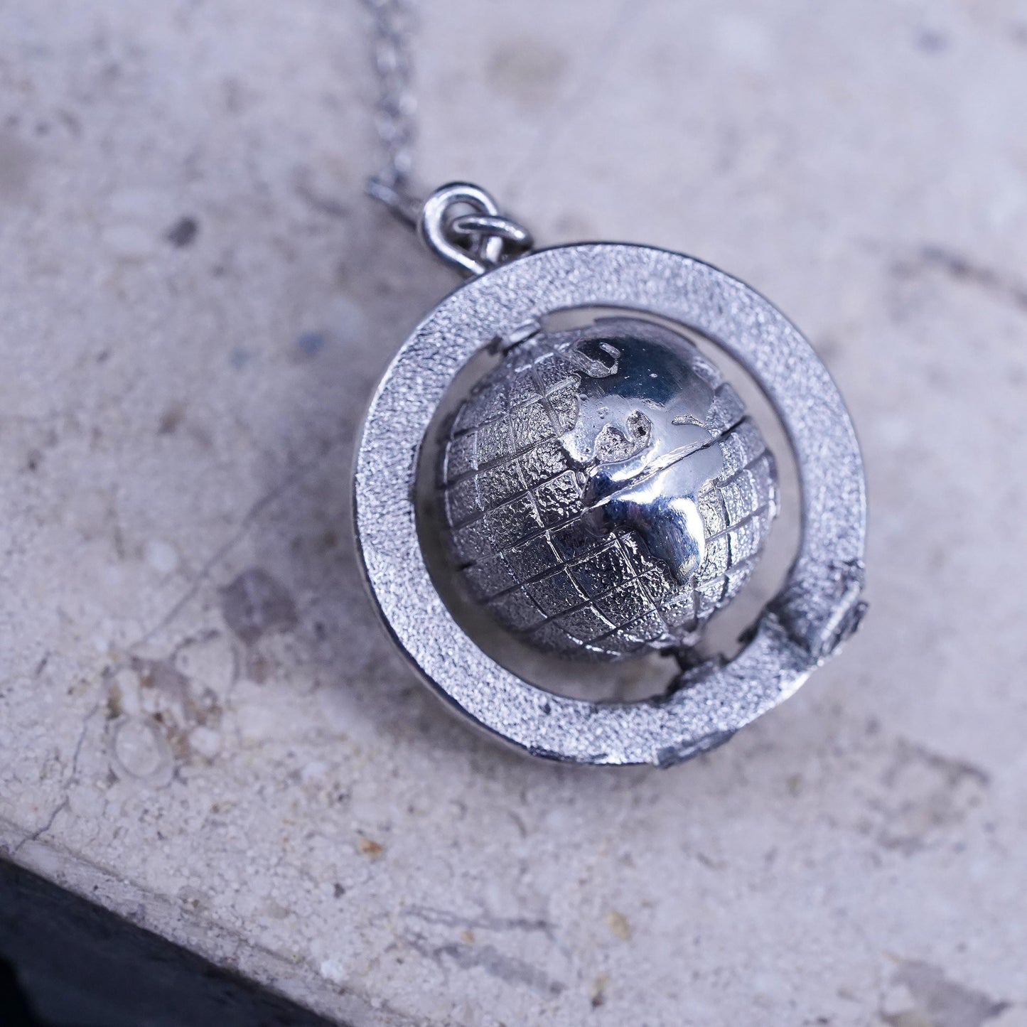 18”, Sterling silver Pearl necklace, 925 silver circle pearl quartz pendant