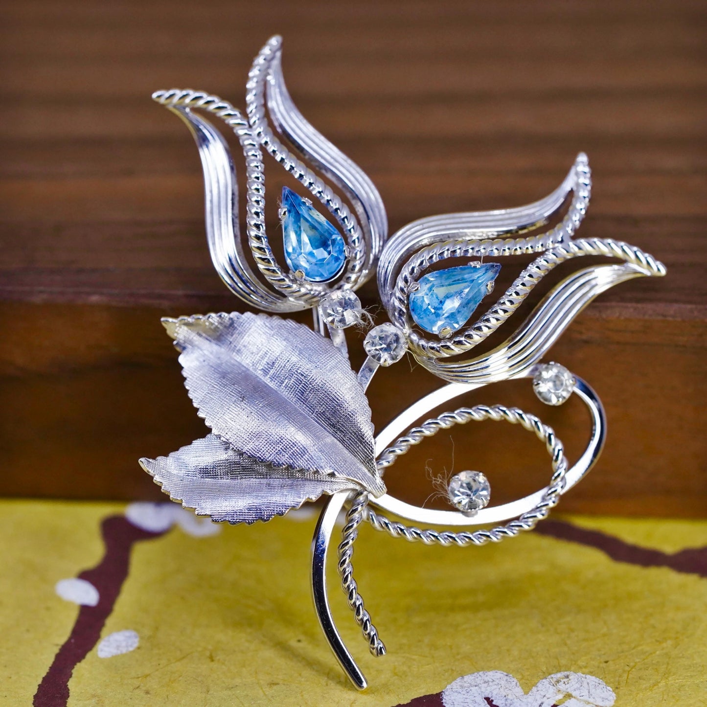 1920s Art Deco Danvell Sterling 925 silver tulip flower brooch teardrop