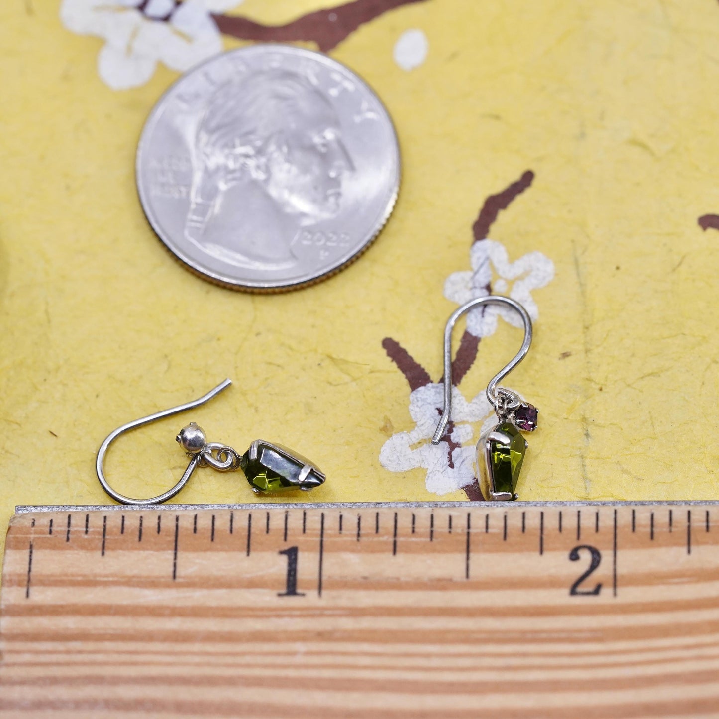 Vintage Sterling 925 silver handmade teardrop earrings with peridot