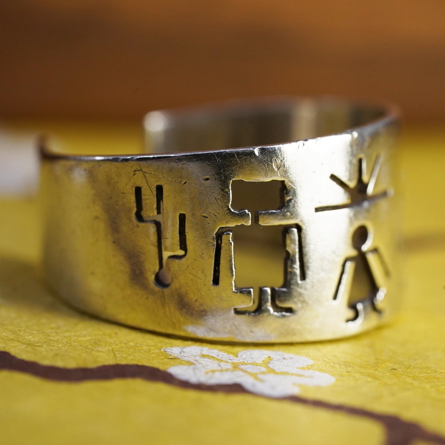 10.75, Native American Sterling 925 Silver Storyteller Ring Cutout Figures Ring