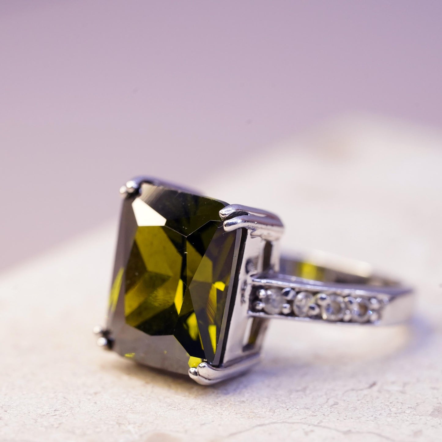 Size 8, vintage sterling 925 silver ring with olive green Tourmaline cluster Cz