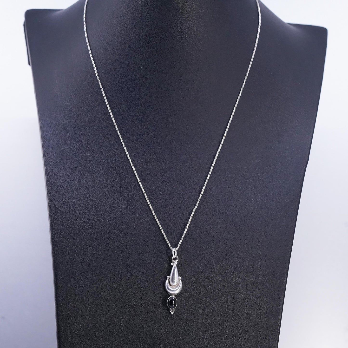 18", vintage Sterling 925 silver handmade box chain necklace black Onyx pendant