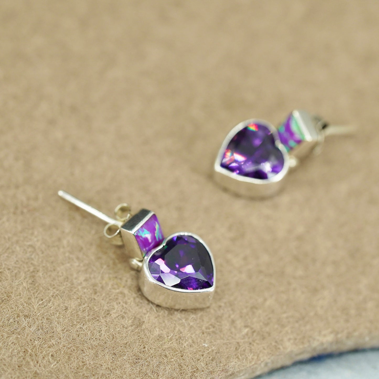 Vintage jewelry | Sterling 925 silver earrings with heart amethyst and opal