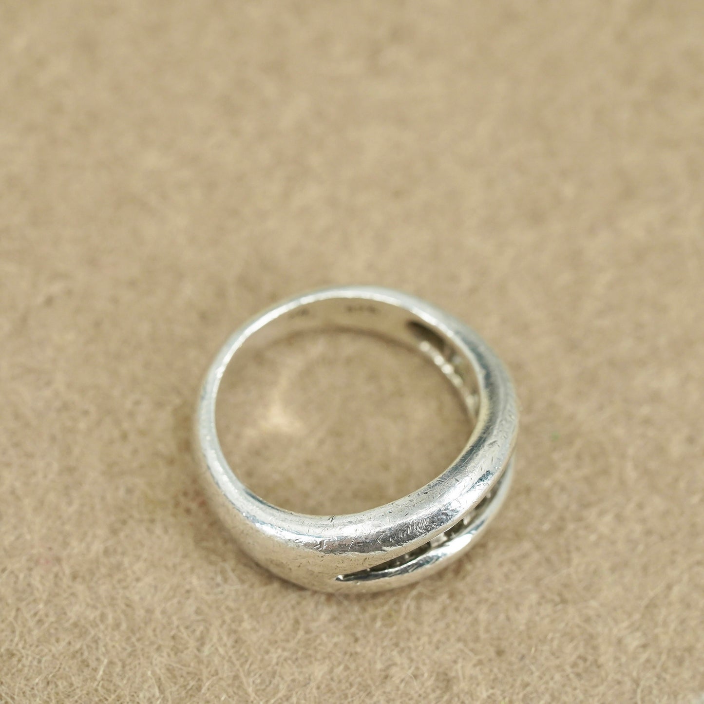 Size 7.5, vintage Sterling 925 silver handmade ring, ribbed band