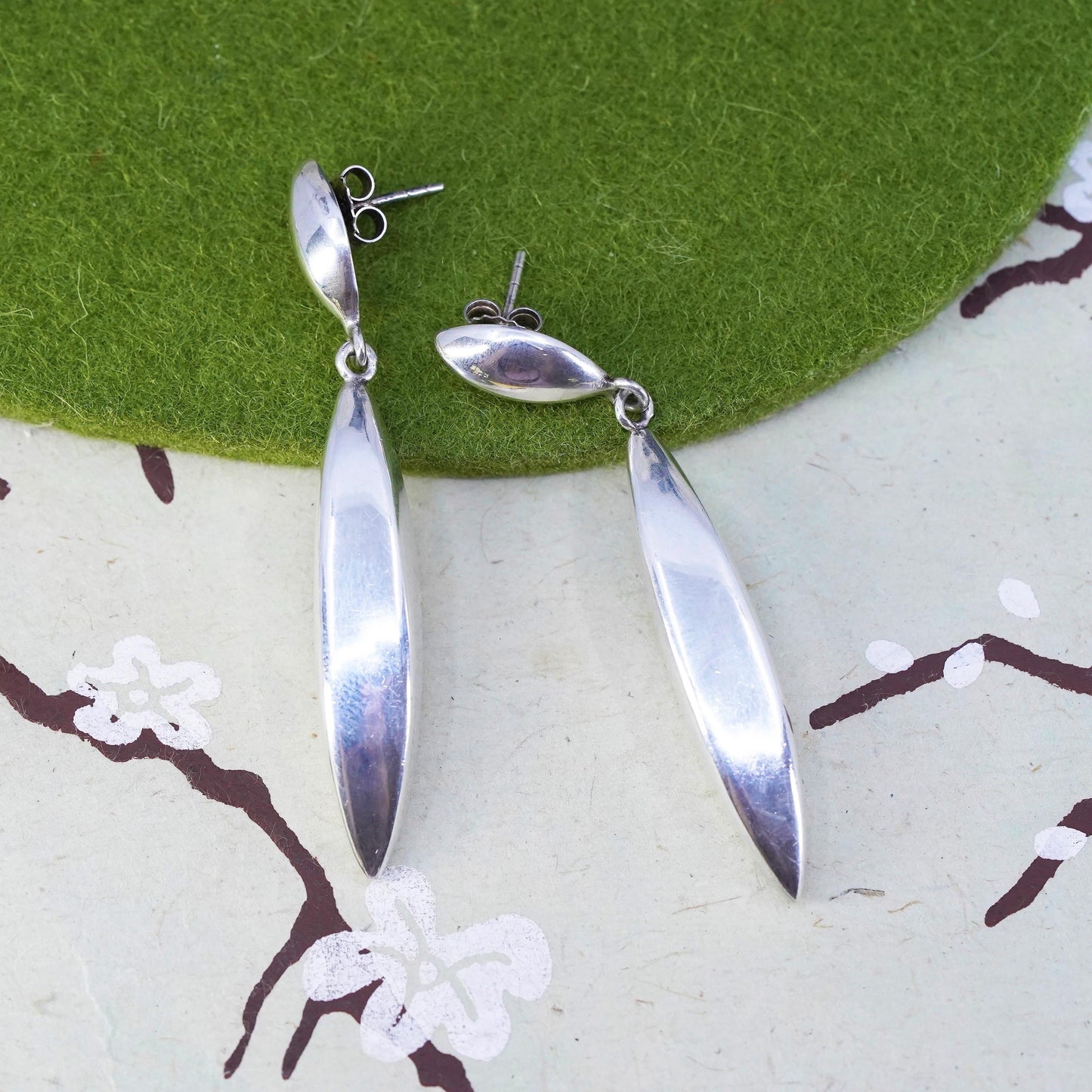 Vintage modern sterling silver handmade earrings, ribbed 925 teardrop dangles