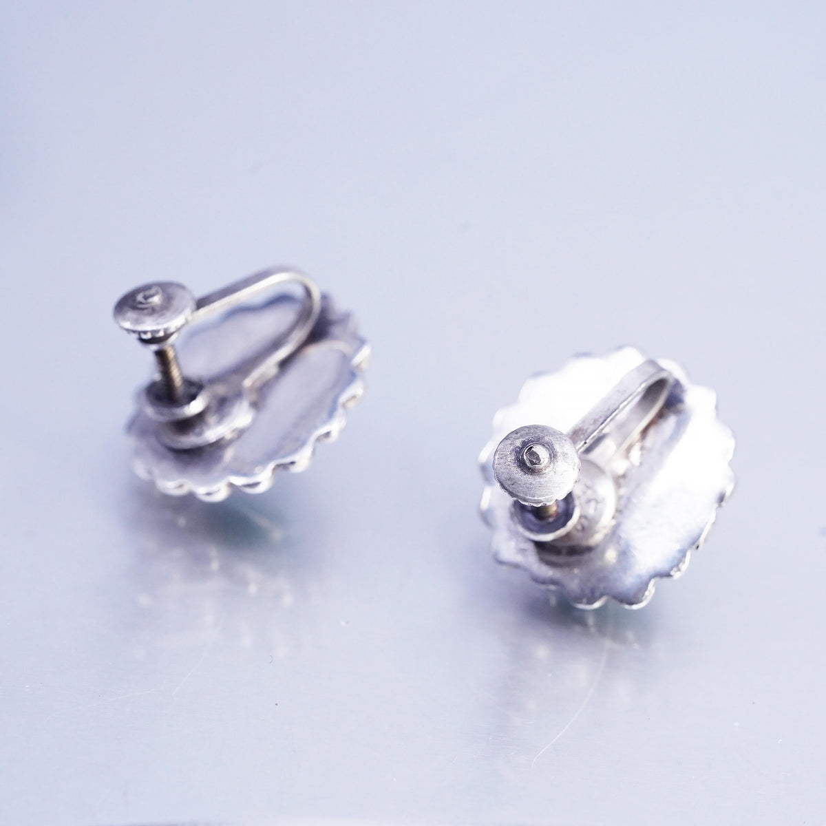 Vintage Mexican Sterling 925 silver earrings, round screw back green jade beads